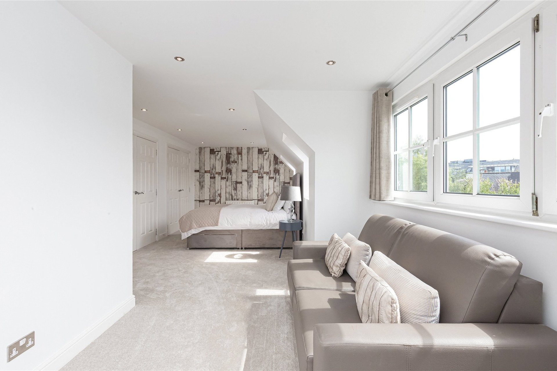 18 Brighouse Park Drive, Edinburgh, EH4 6QG - Picture #16