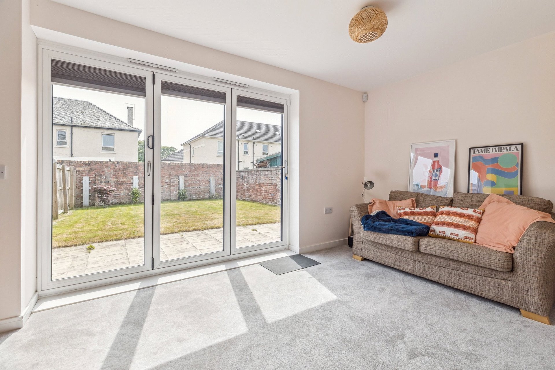 1 Greenknowe Court, Glasgow, G43 1FW - Picture #2