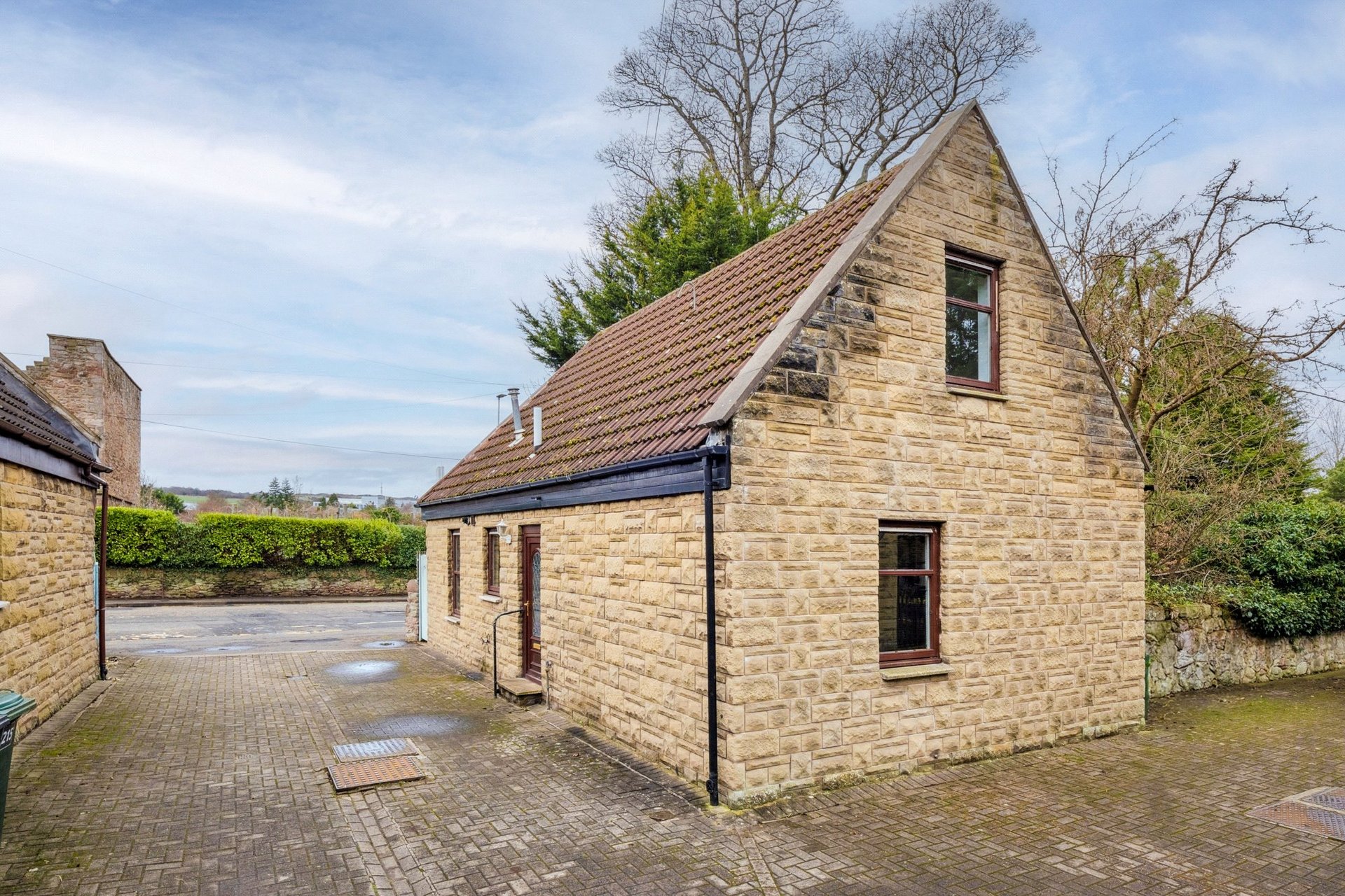 3, 207 Gilmerton Road, Edinburgh, EH16 5UD - Picture #2