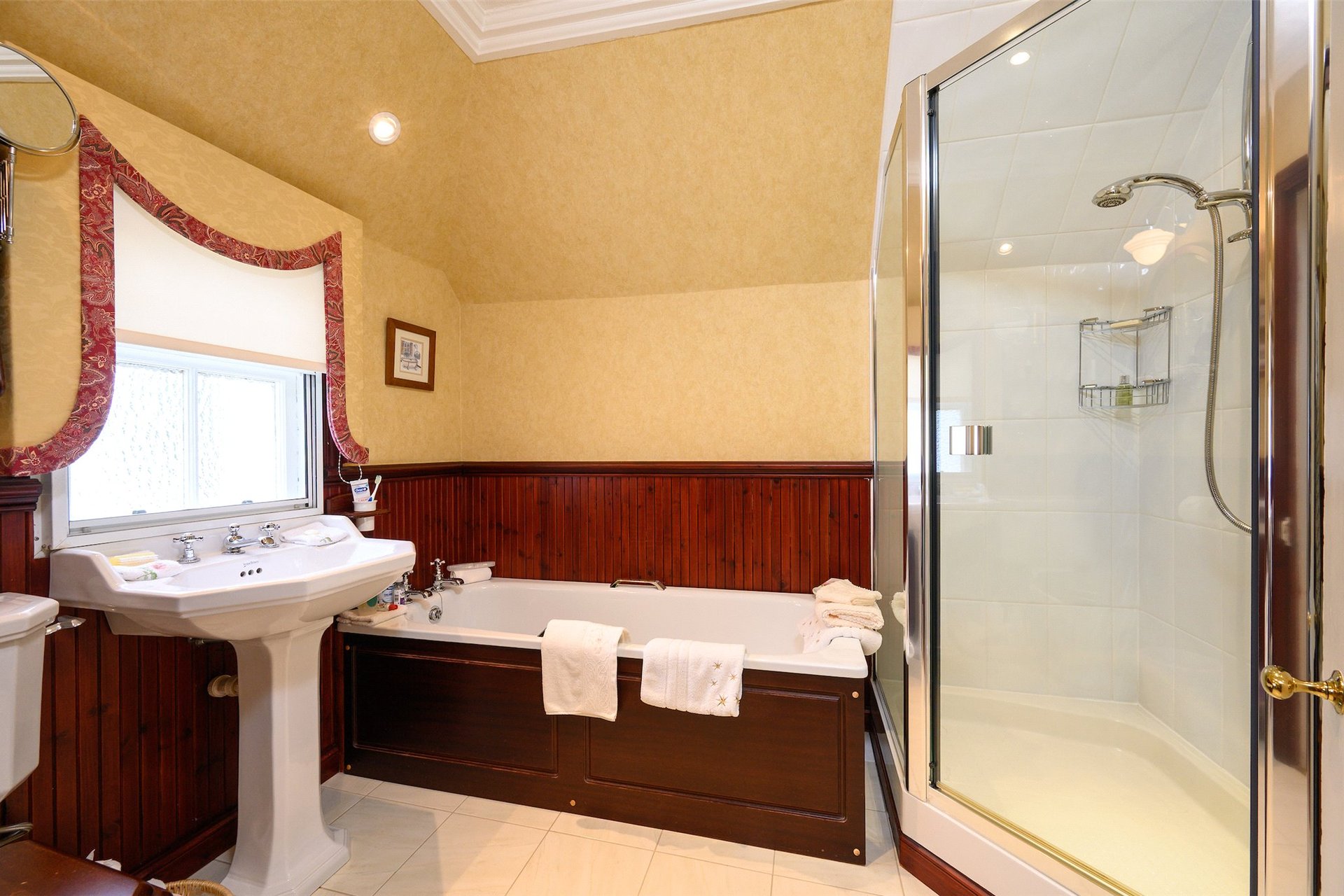 Cardrona, Glen Road, Dunblane, Stirlingshire, FK15 0DT - Picture #22