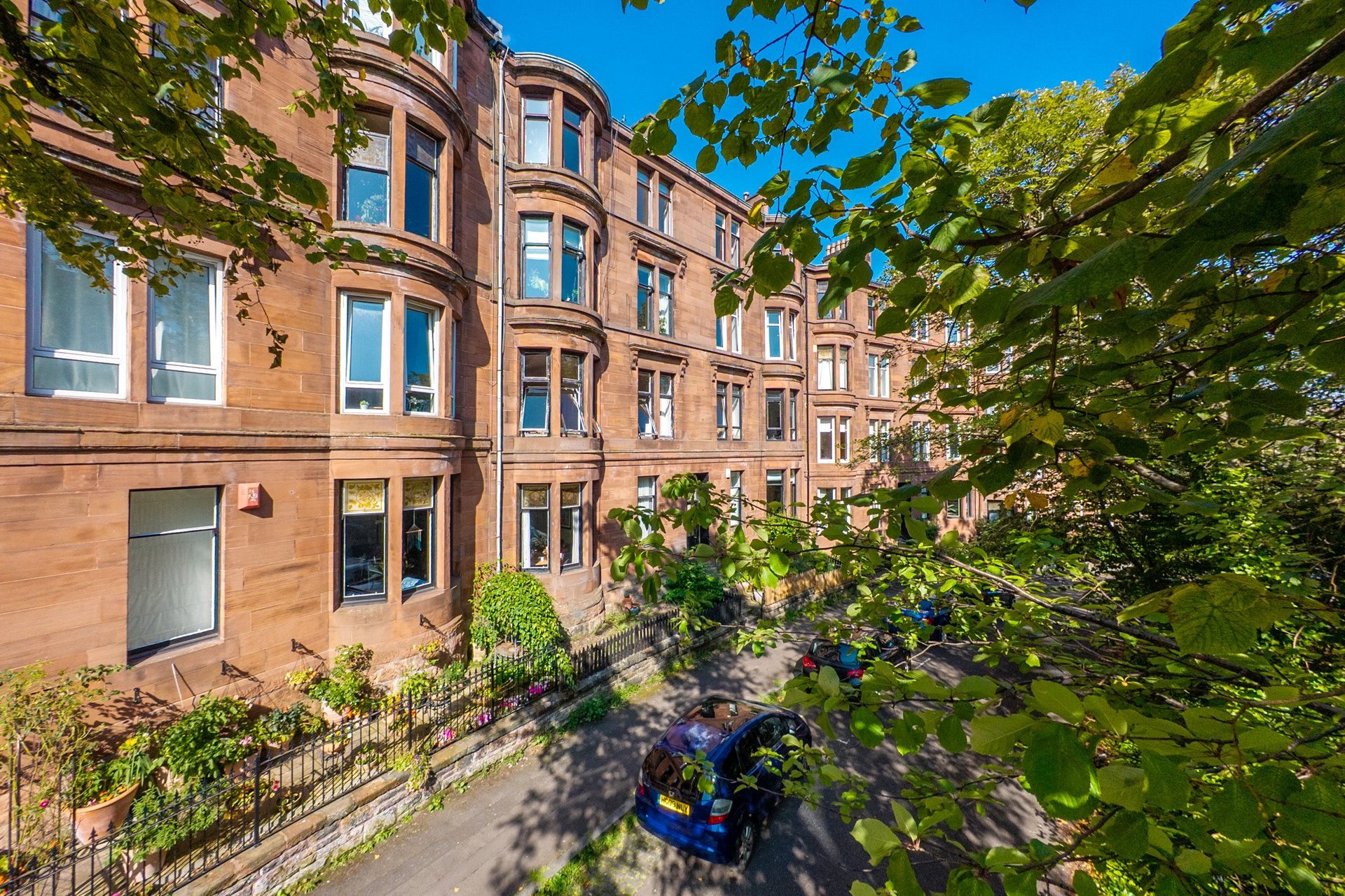 3/2, 8 Caird Drive, Partickhill, Glasgow, G11 5DS - Picture #1