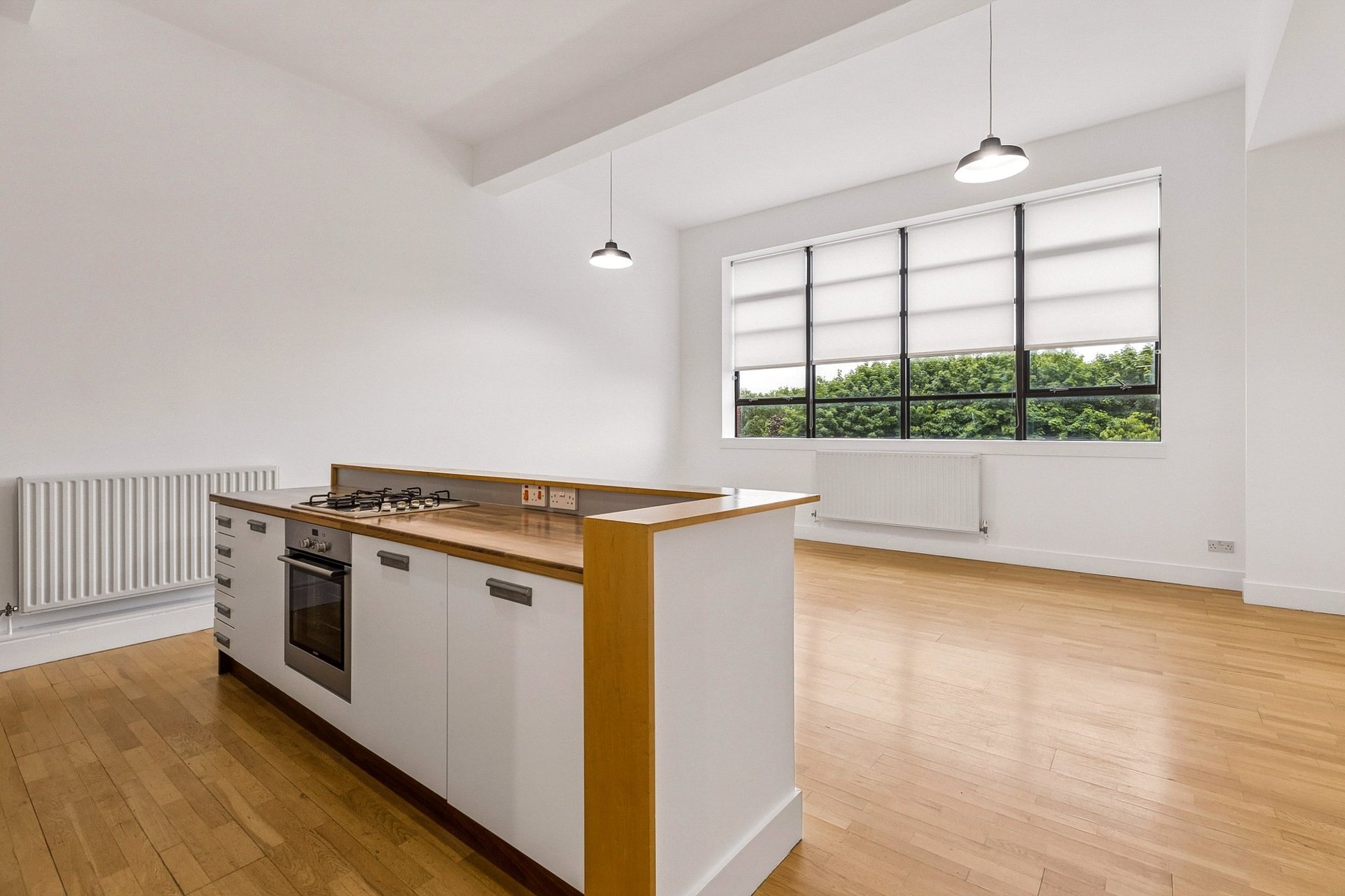 Flat 3/1 Templeton On The Green, 15 Templeton Court, Glasgow City, G40 1EF - Picture #2