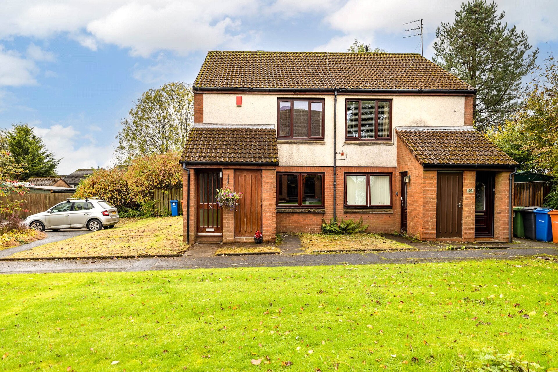 45 Corbie Place, Milngavie, G62 7NB - Picture #1