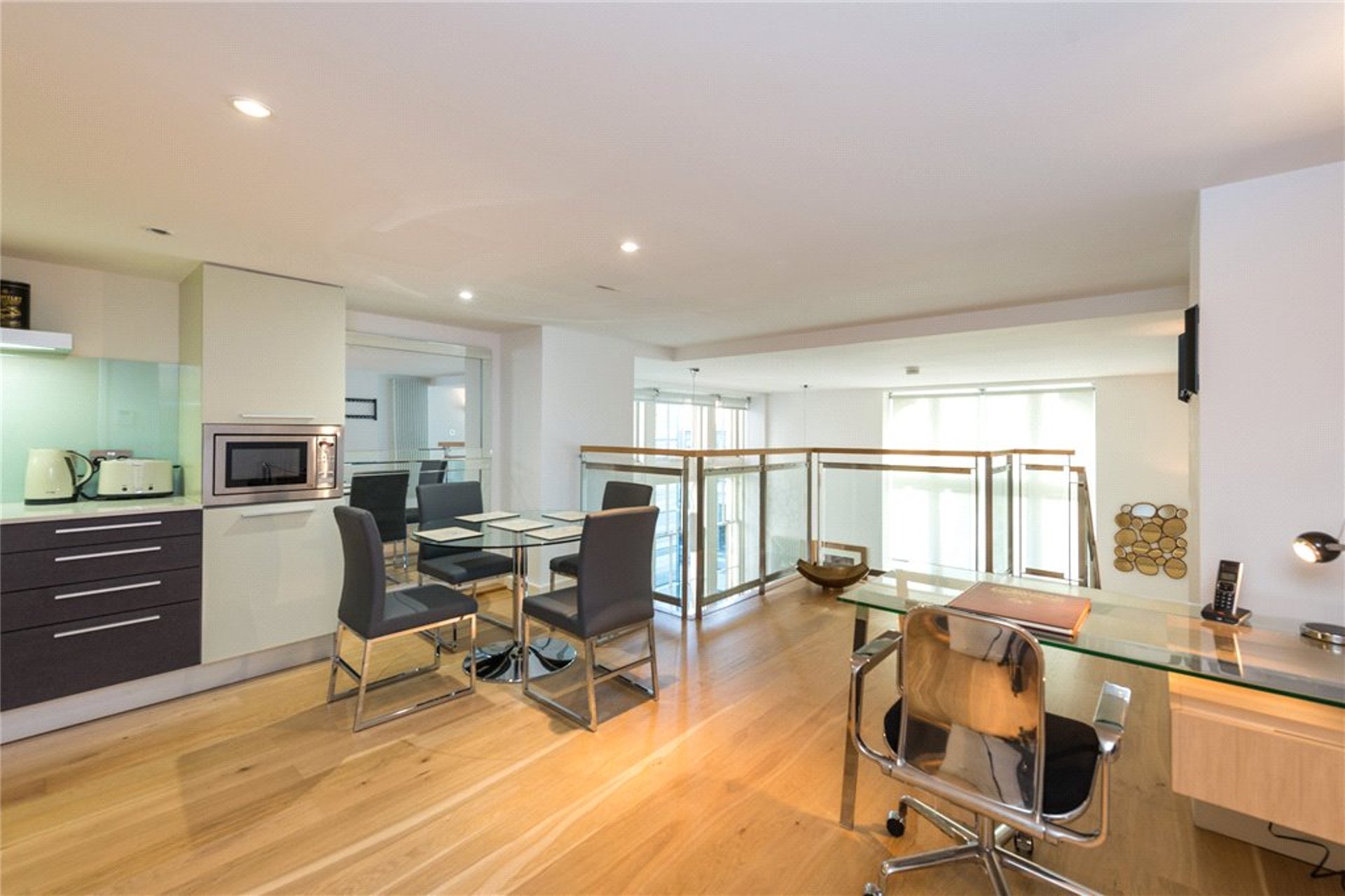 Flat 7, 19 Simpson Loan, Edinburgh, Midlothian, EH3 9BS - Picture #9
