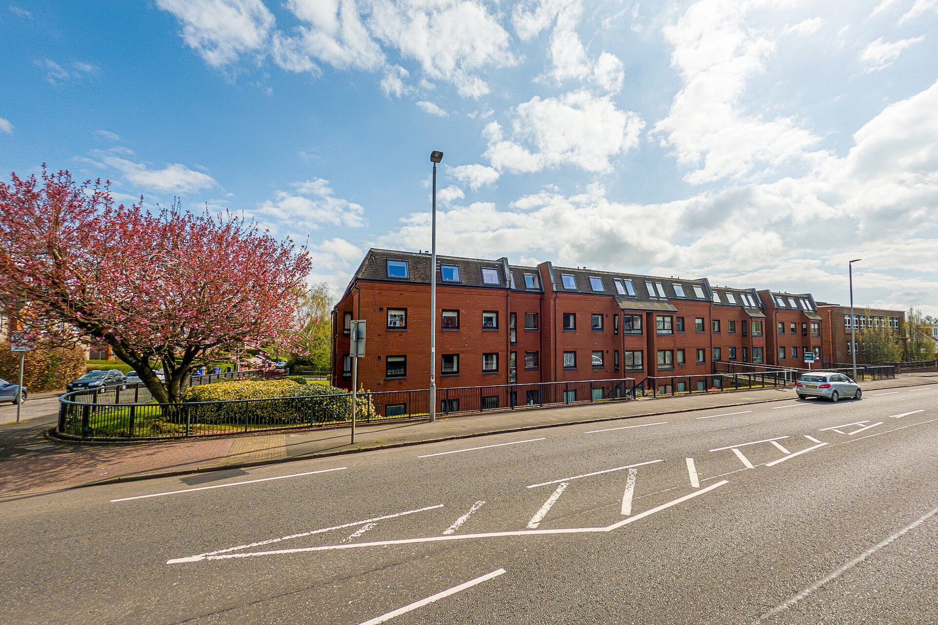 Flat 25, Elm Court, 97 Main Street, Milngavie, G62 6JQ - Picture #1