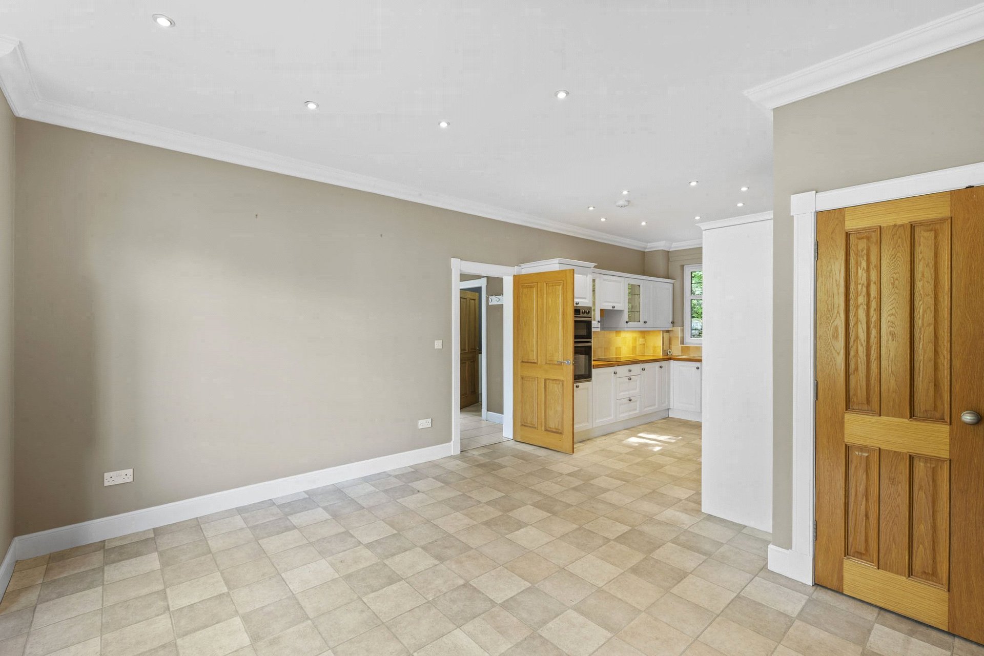 Birdsfield, Huntly Road, Melrose, Scottish Borders, TD6 9SB - Picture #4