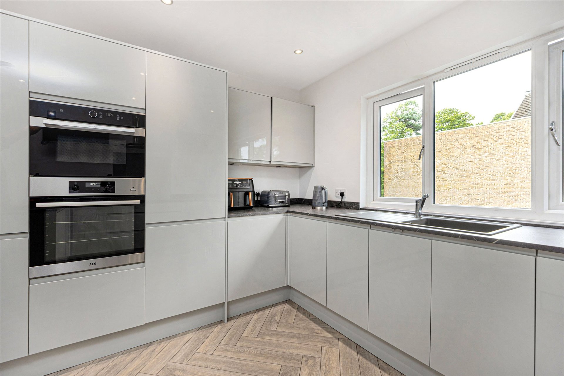9/5, Whistlefield Court, 2 Canniesburn Road, Bearsden, G61 1PX - Picture #11