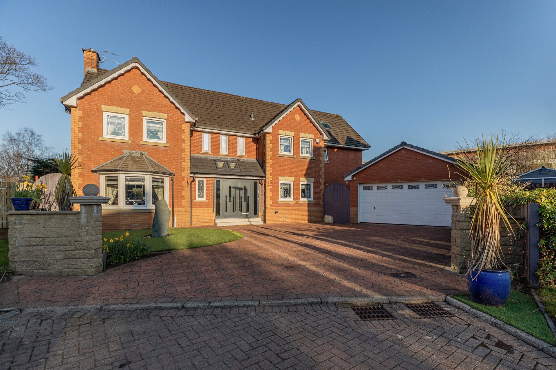 72 Douglas Muir Drive, Milngavie, G62 7RJ - Picture #1