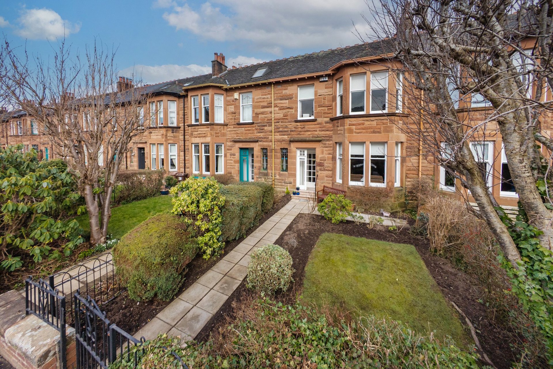 31 First Avenue, Netherlee, Glasgow, G44 3UA - Picture #1