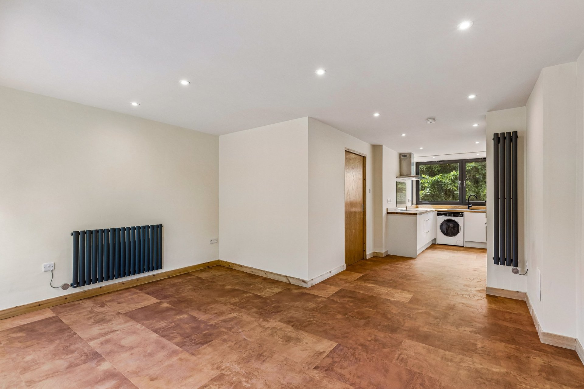 Flat 4, Rosslyn Court, 17 Lethington Avenue, Glasgow, Glasgow City, G41 3HA - Picture #4