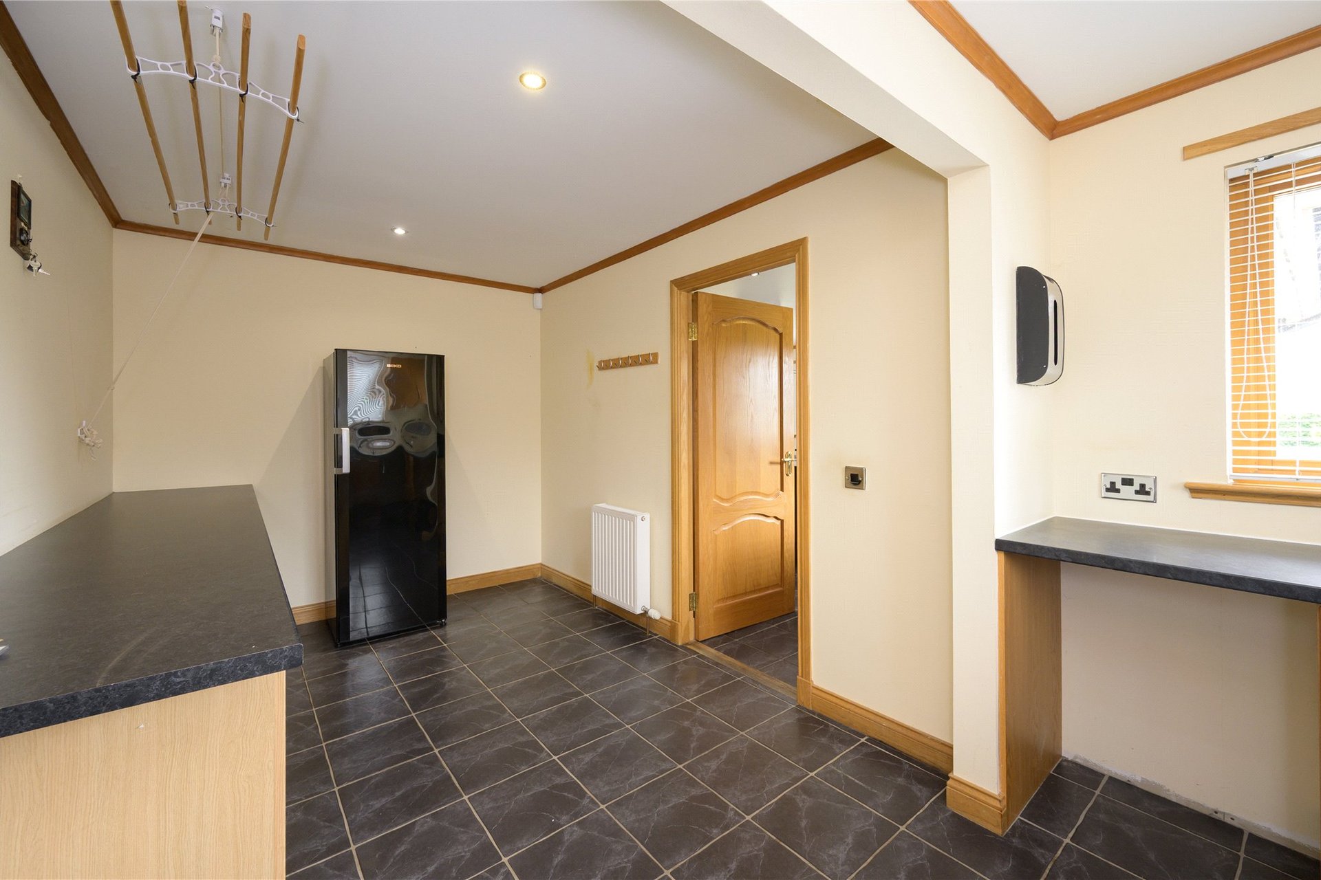 Beneveian, 1 West Mains Crofts, West Calder, West Lothian, EH55 8LD - Picture #13