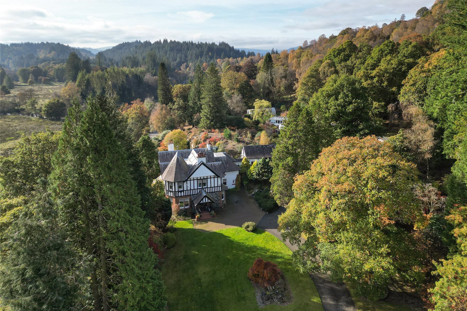 Ardchoile, Lochard Road, Aberfoyle, Stirling, Stirlingshire, FK8 3TD - Picture #1