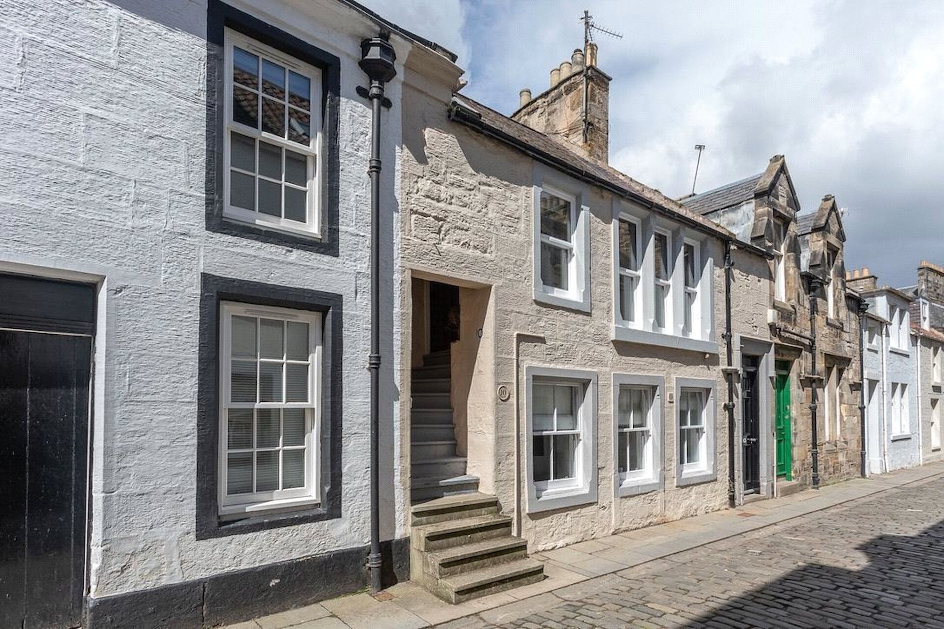 10 College Street, St. Andrews, Fife, KY16 9AA - Picture #1