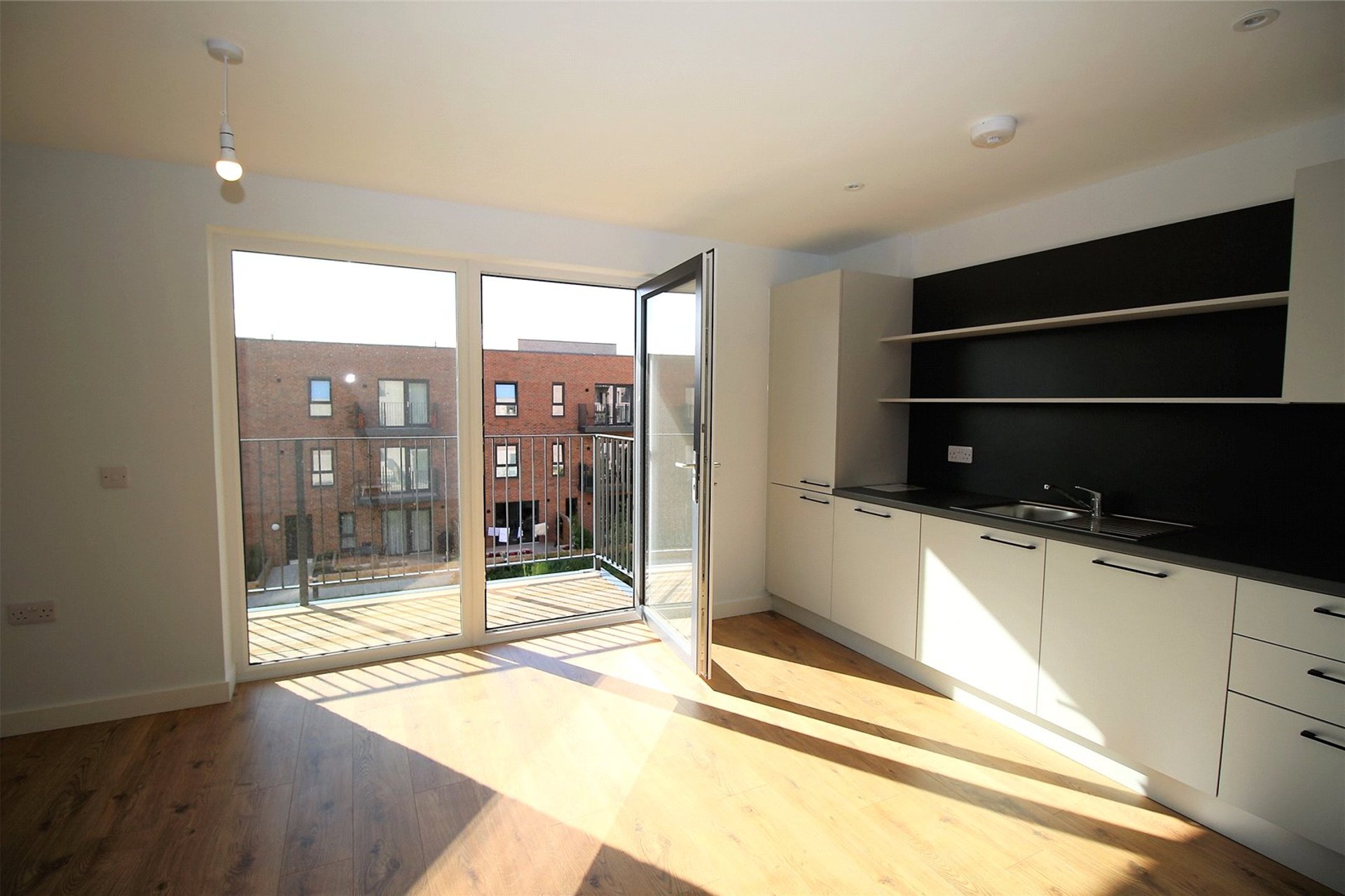 Flat 16, 24 Pillans Place, Edinburgh, EH6 7DE - Picture #10