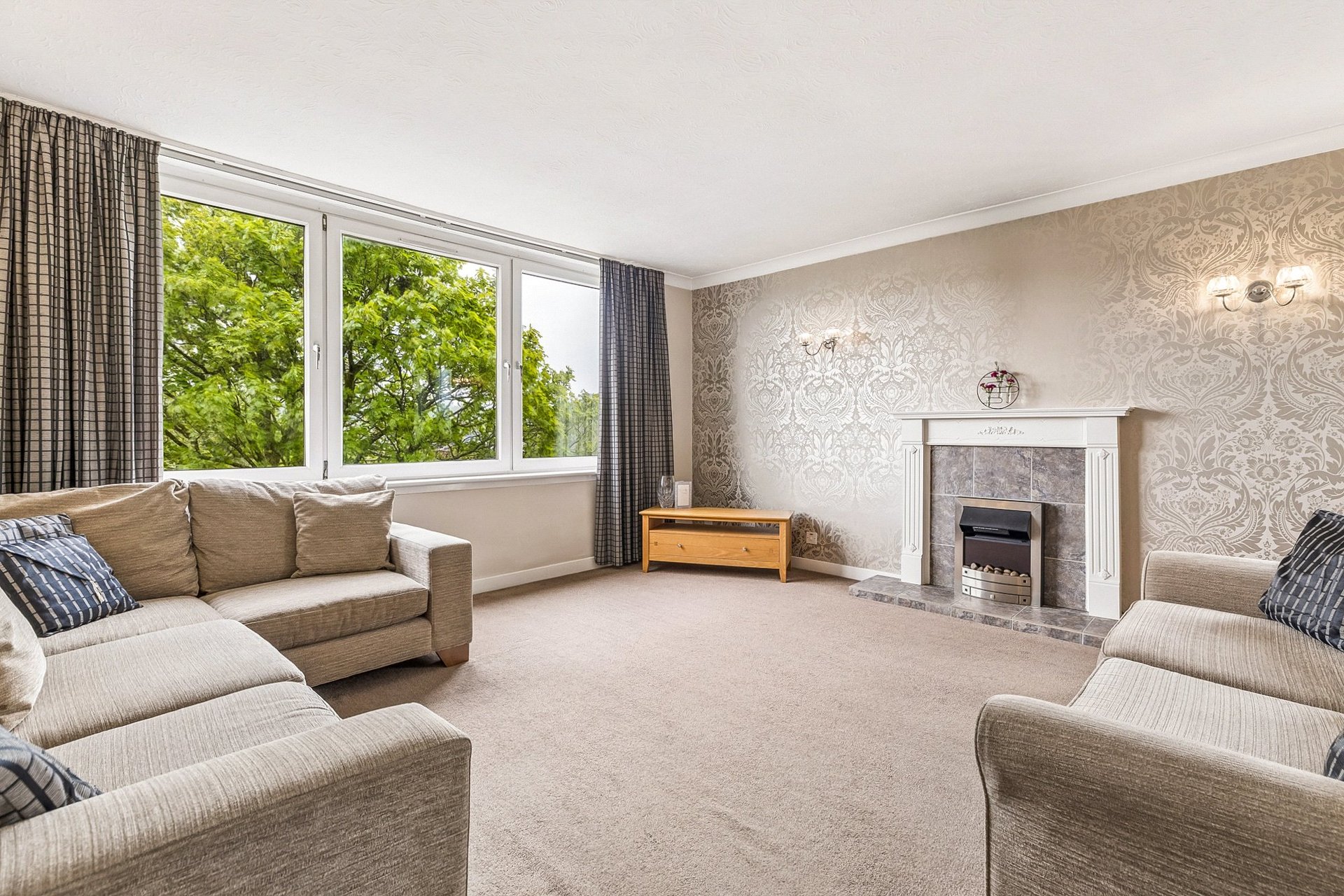 Flat 4A, Lennox Court, 14 Sutherland Avenue, Bearsden, G61 3JW - Picture #3