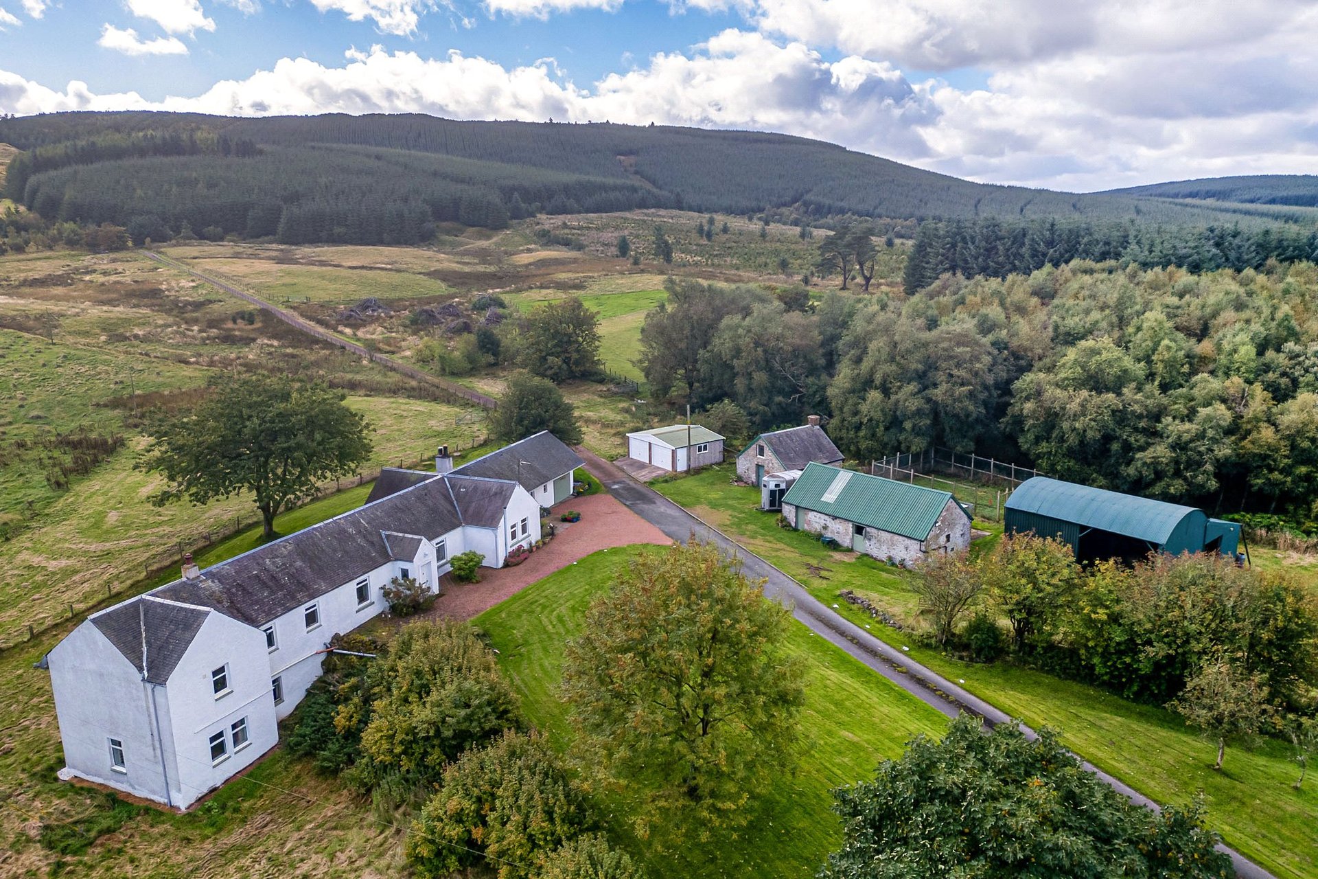 Howgate Farm, Thankerton, Biggar, South Lanarkshire, ML12 6NQ - Picture #2