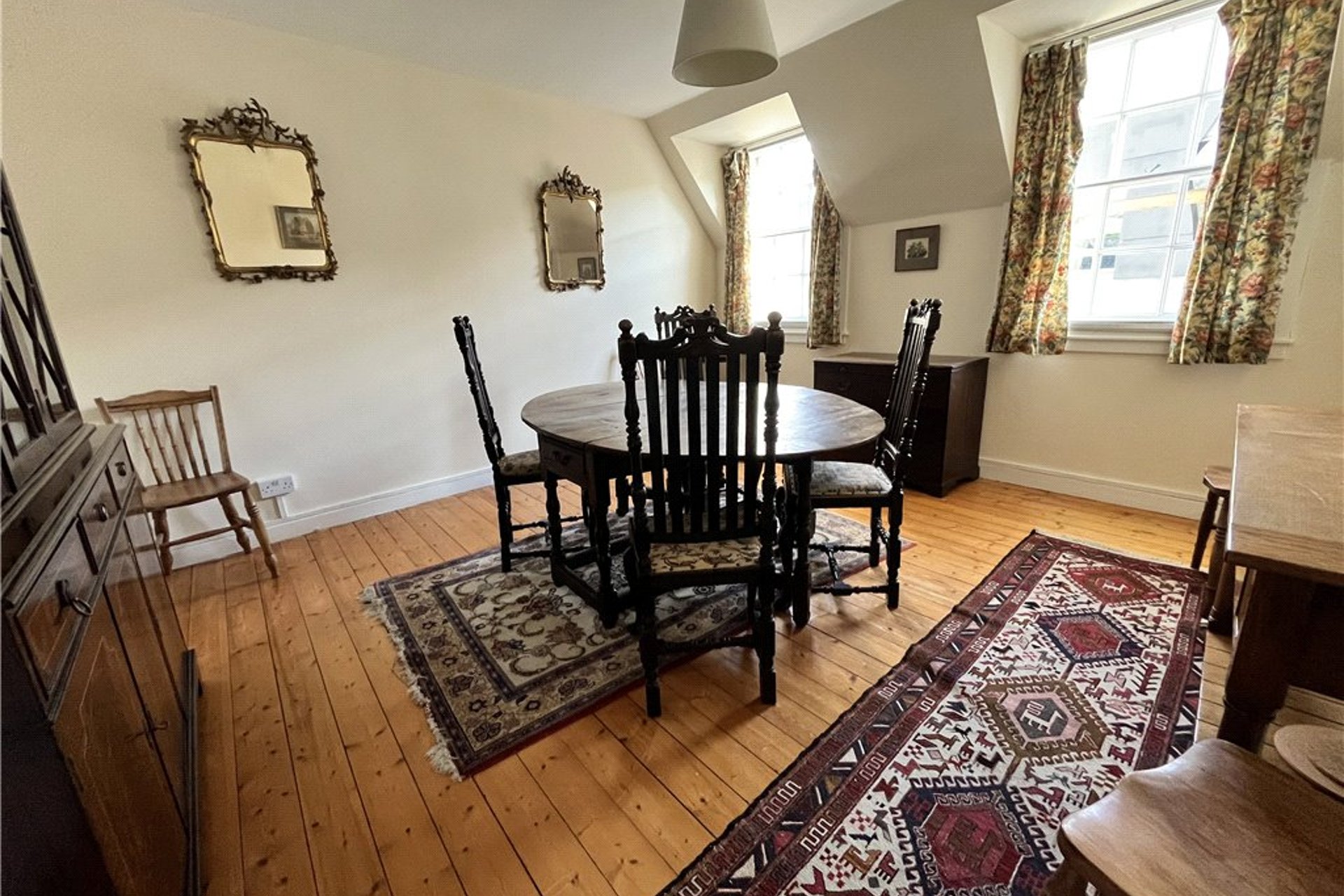 1/3 White Horse Close, 27 Canongate, Edinburgh, EH8 8BU - Picture #10