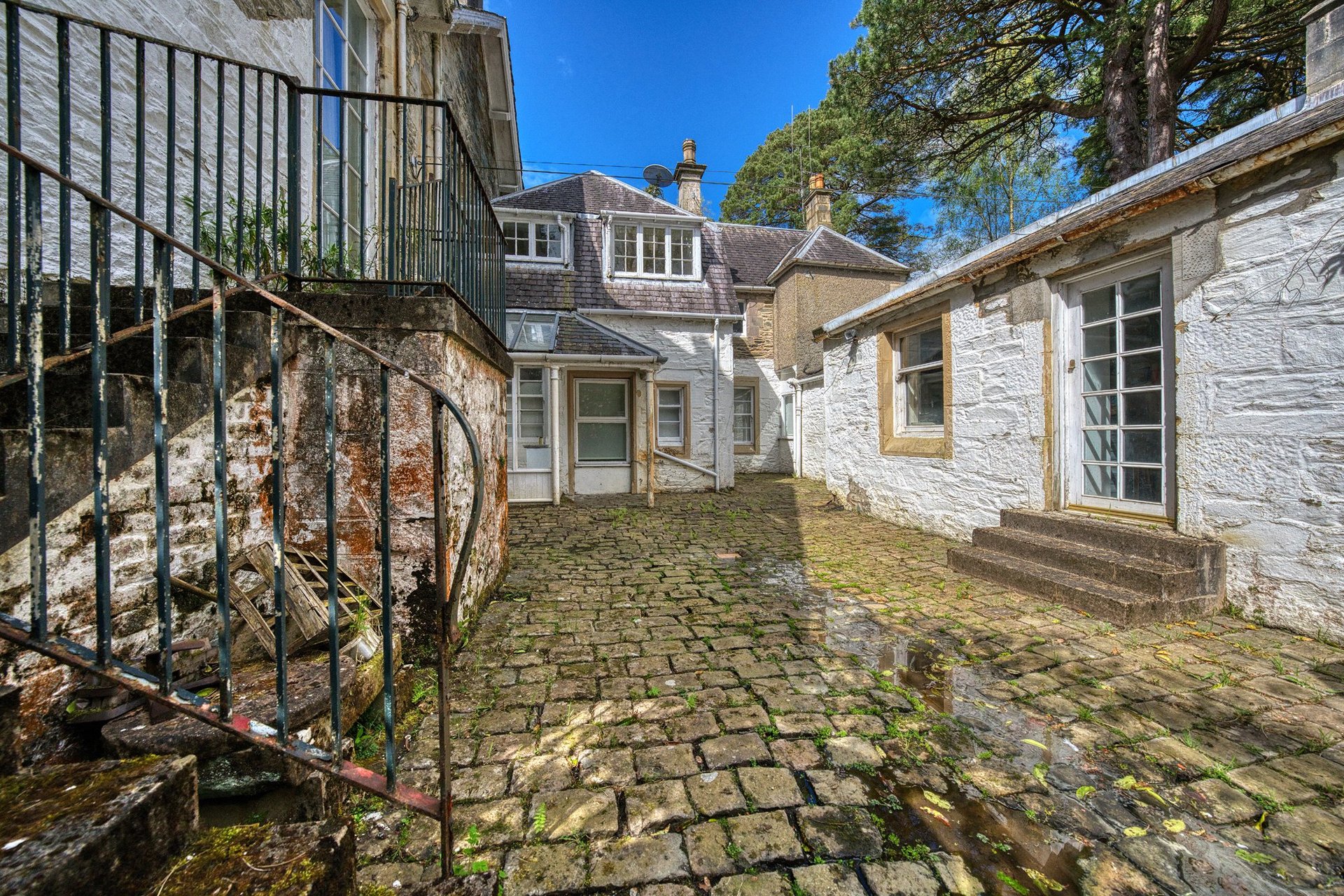 Auchengare, Station Road, Rhu, Helensburgh, Argyll and Bute, G84 8LW - Picture #17