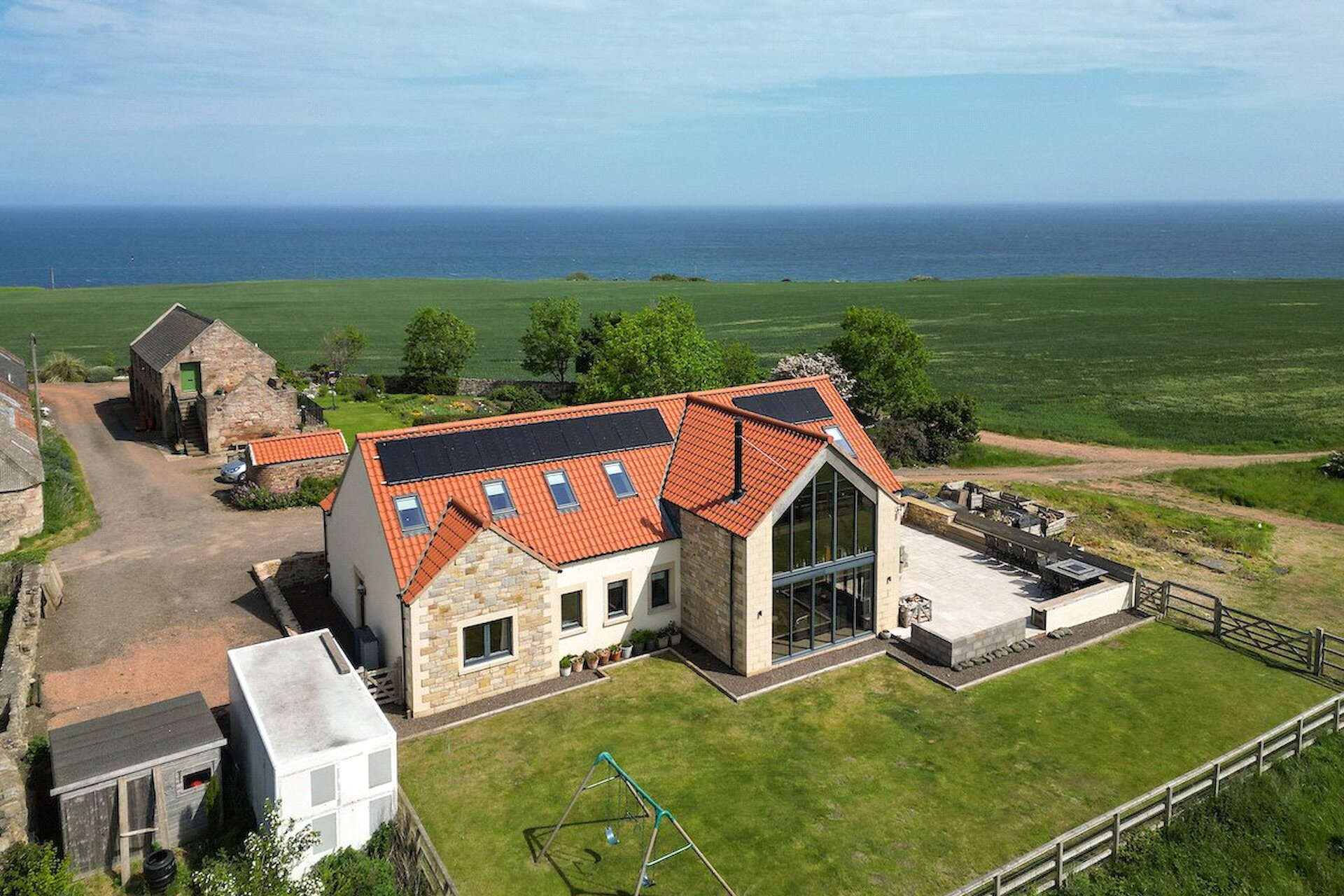 The Old Stackyard, Cove Farm, Cockburnspath, Berwickshire, TD13 5YP - Picture #1