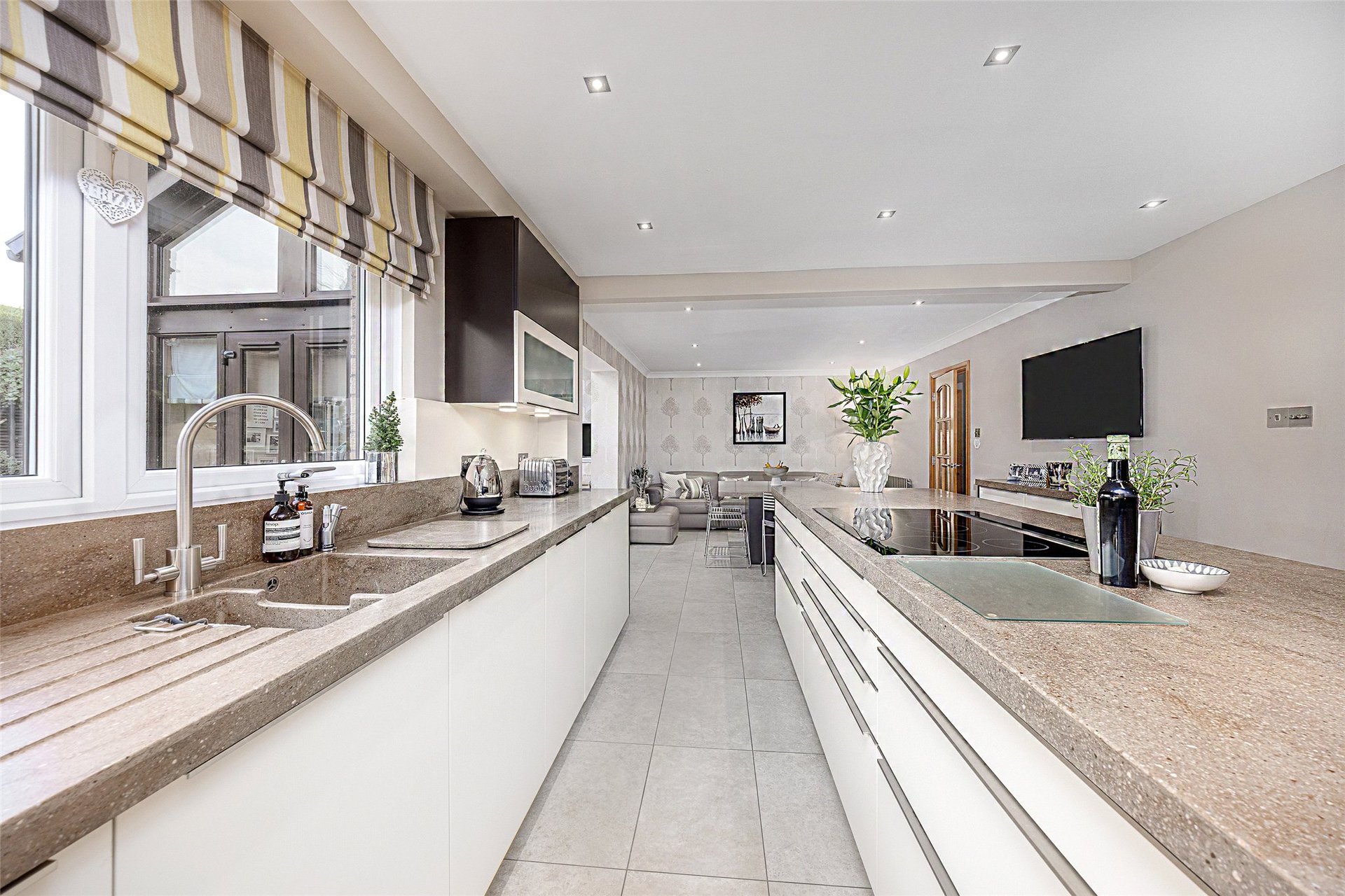 14 Paterson Place, Bearsden, G61 4RU - Picture #24