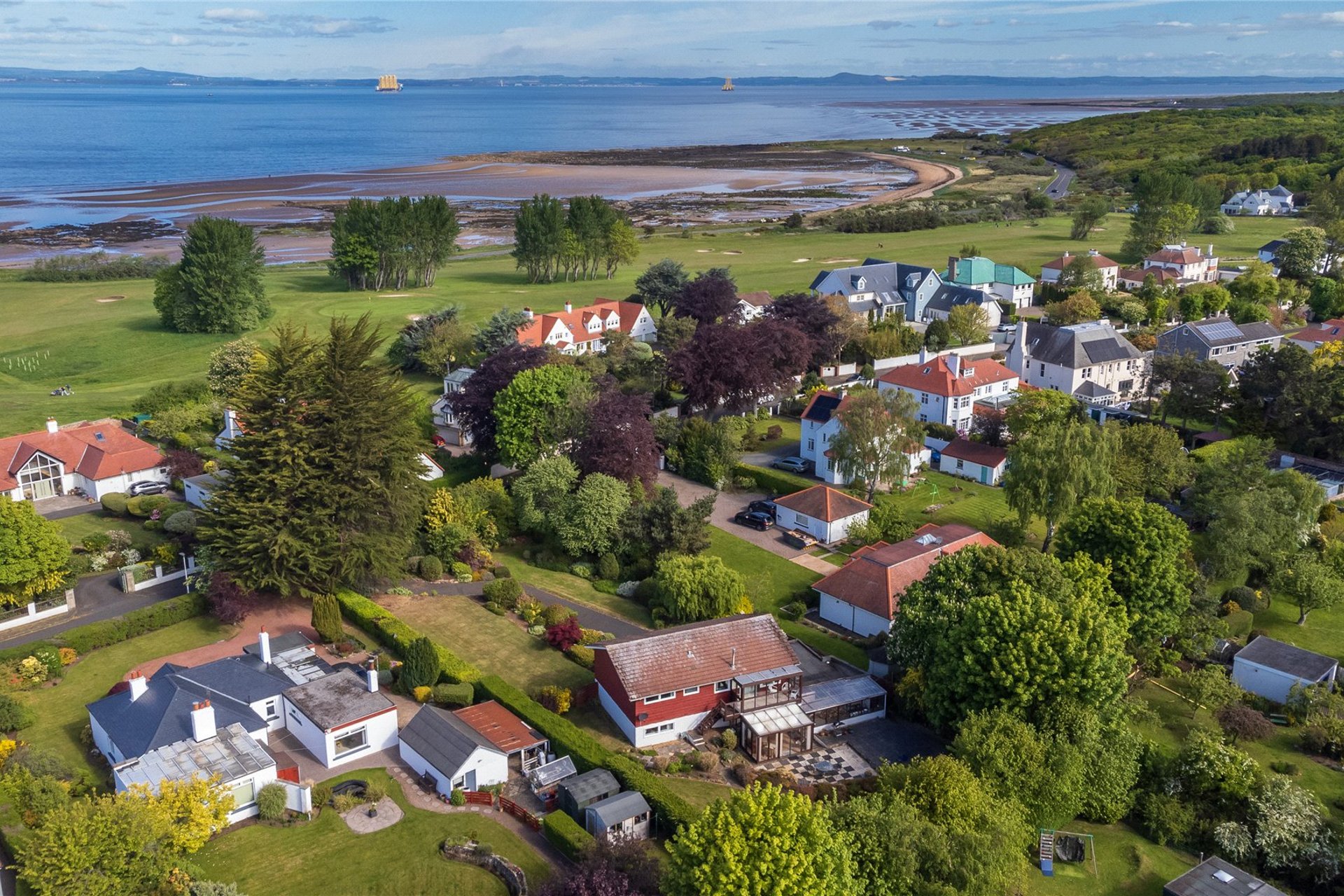 Tigh-Seudar, 9 Gosford Road, Longniddry, East Lothian, EH32 0LF - Picture #2