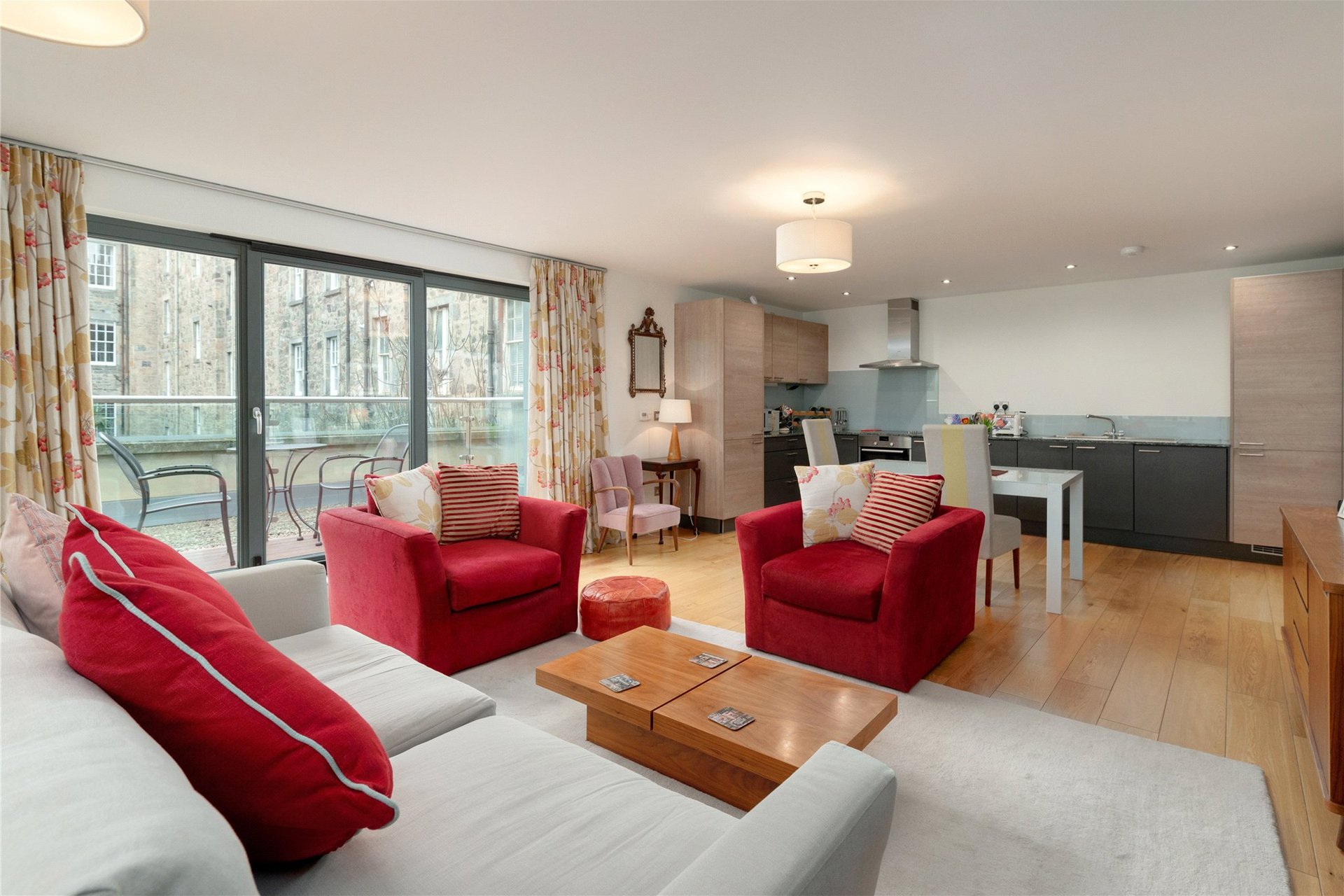 1/3 Northumberland Place Lane, Edinburgh, EH3 6LD - Picture #2