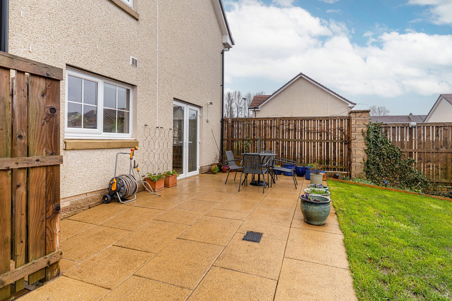 2 Sandstone Crescent, Thornliebank, Glasgow, Glasgow City, G46 7RF - Picture #20