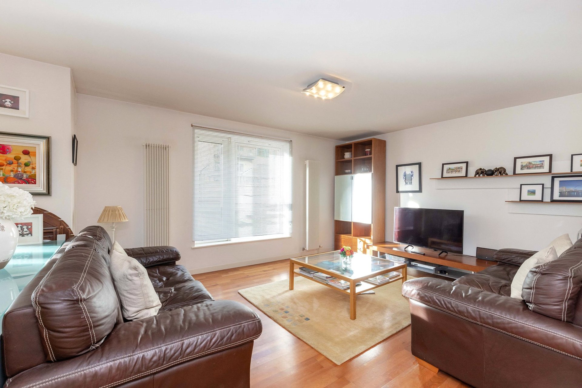 89/68 Holyrood Road, Edinburgh, EH8 8BA - Picture #2