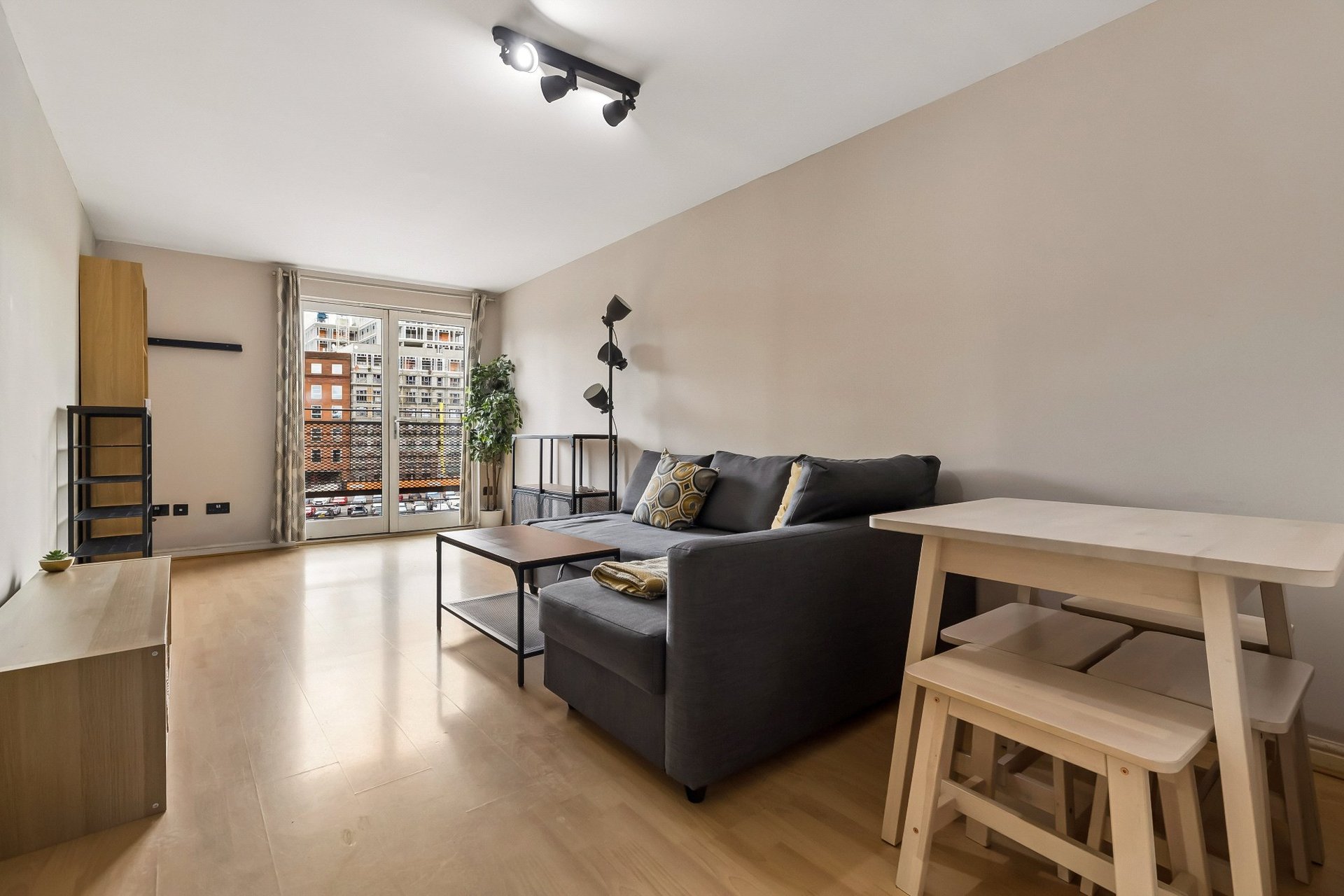 Flat 4/2, Regency Apartments, 222 Howard Street, City Centre, Glasgow, G1 5HE - Picture #2