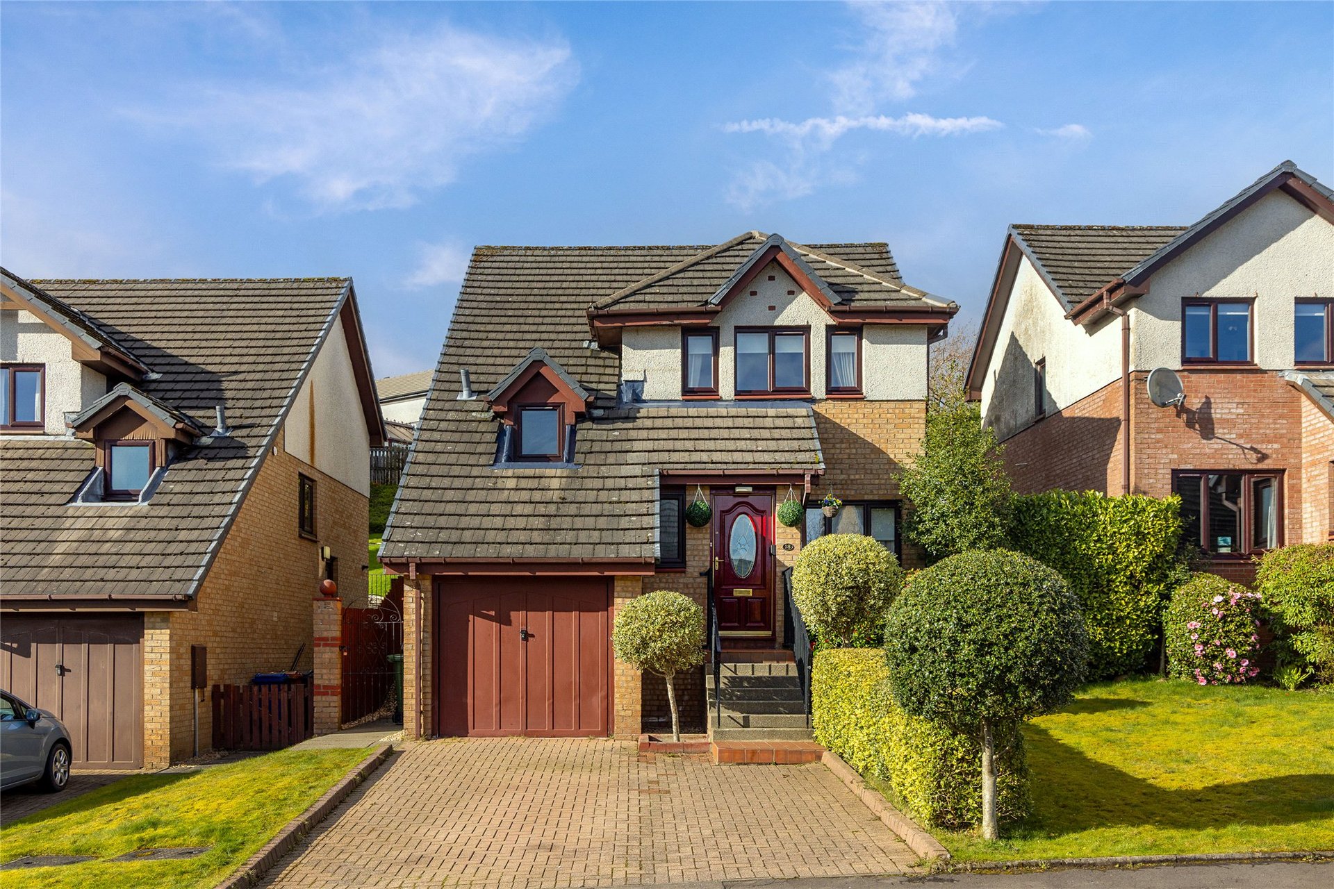 18 Dumbrock Road, Milngavie, G62 7RB - Picture #2