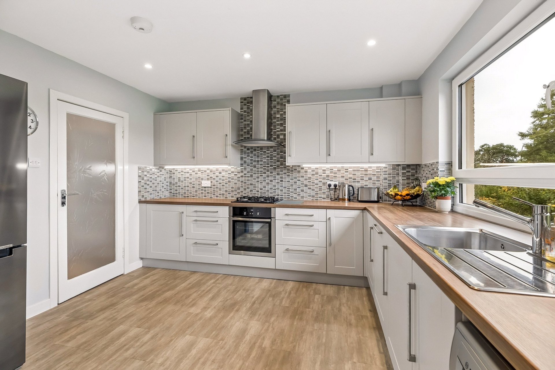 1/2, 40 Fruin Courts, Fruin Avenue, Newton Mearns, Glasgow, G77 6HJ - Picture #8