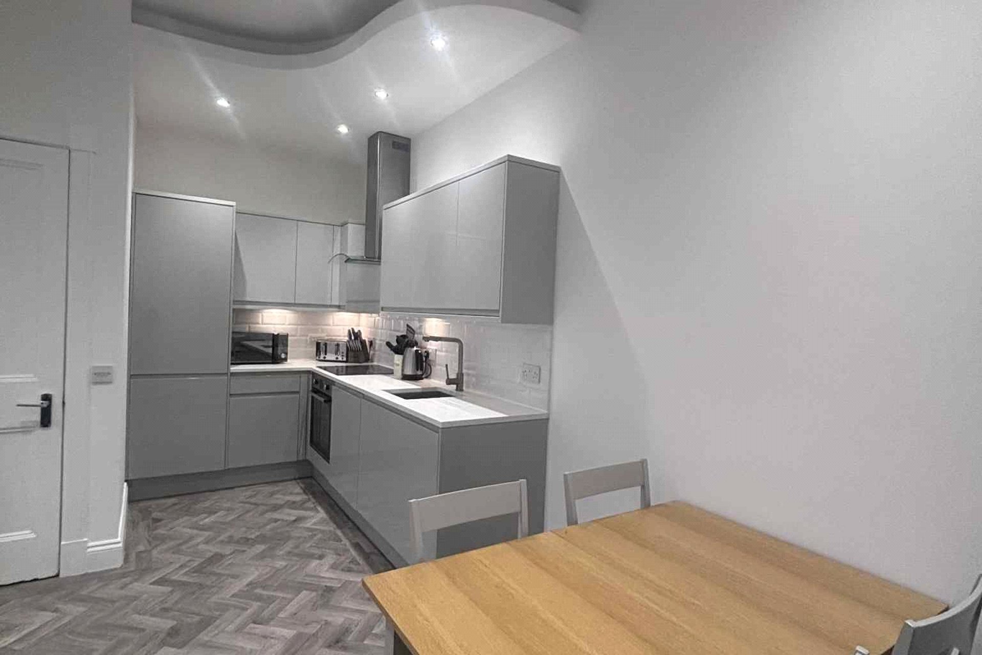 3F2, 12 Dean Park Street, Edinburgh, EH4 1JW - Picture #5