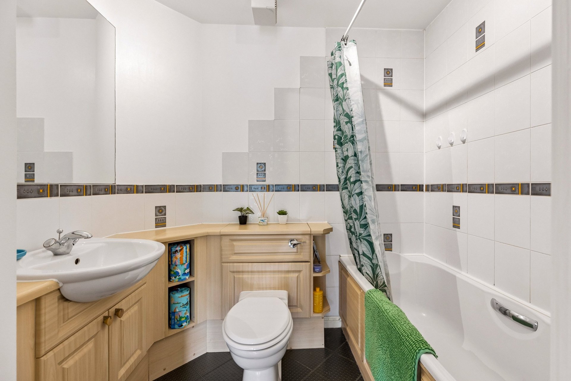 3/2, 15 Branklyn Court, Anniesland, Glasgow, G13 1GL - Picture #16