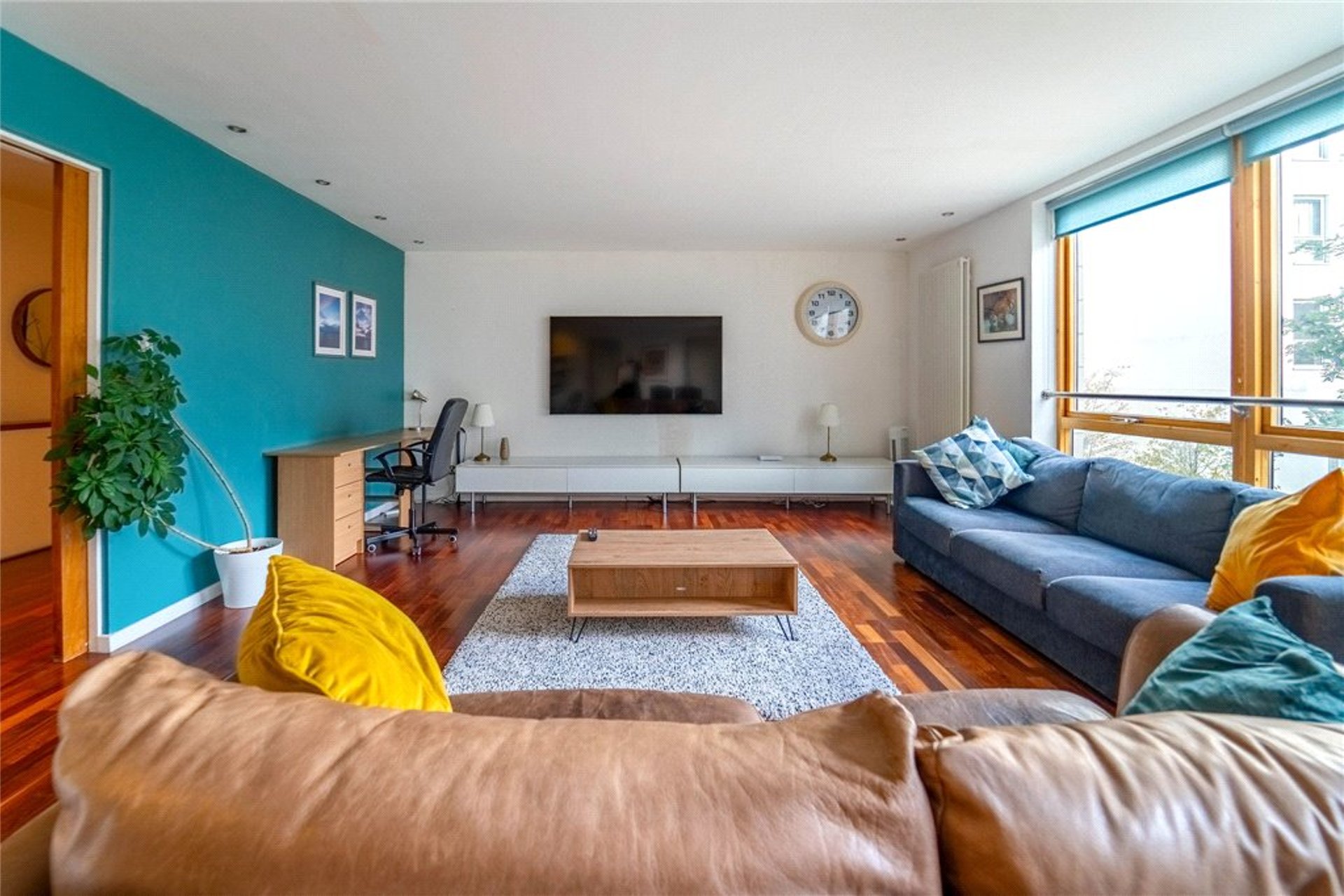 42/6 Gardners Crescent, Edinburgh, EH3 8DG - Picture #3