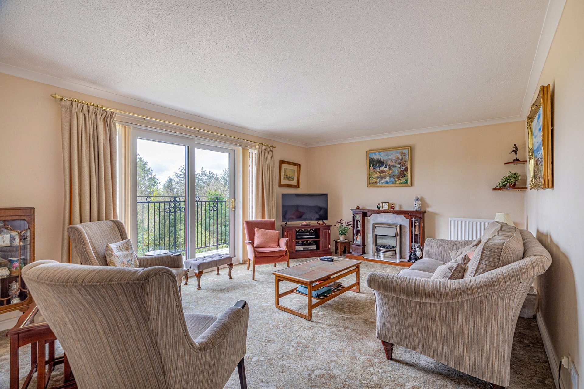 22 Ravenscourt, Thorntonhall, Glasgow, South Lanarkshire, G74 5AZ - Picture #6