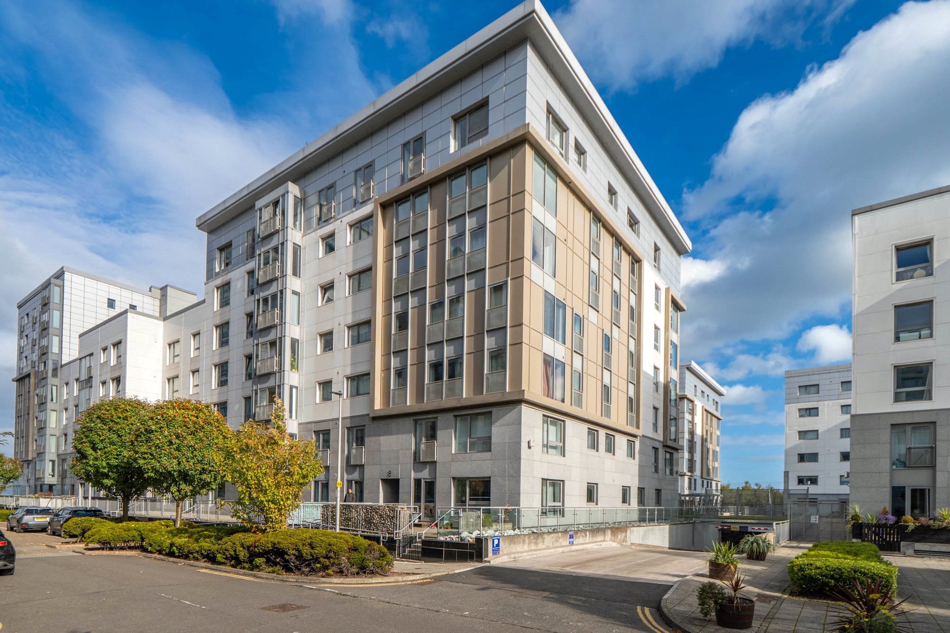 Flat 1, 8 Western Harbour Midway, The Shore, Edinburgh, EH6 6PT - Picture #8