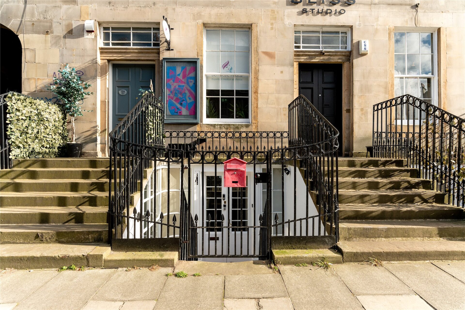 14 Montgomery Street, Edinburgh, Midlothian, EH7 5JS - Picture #1