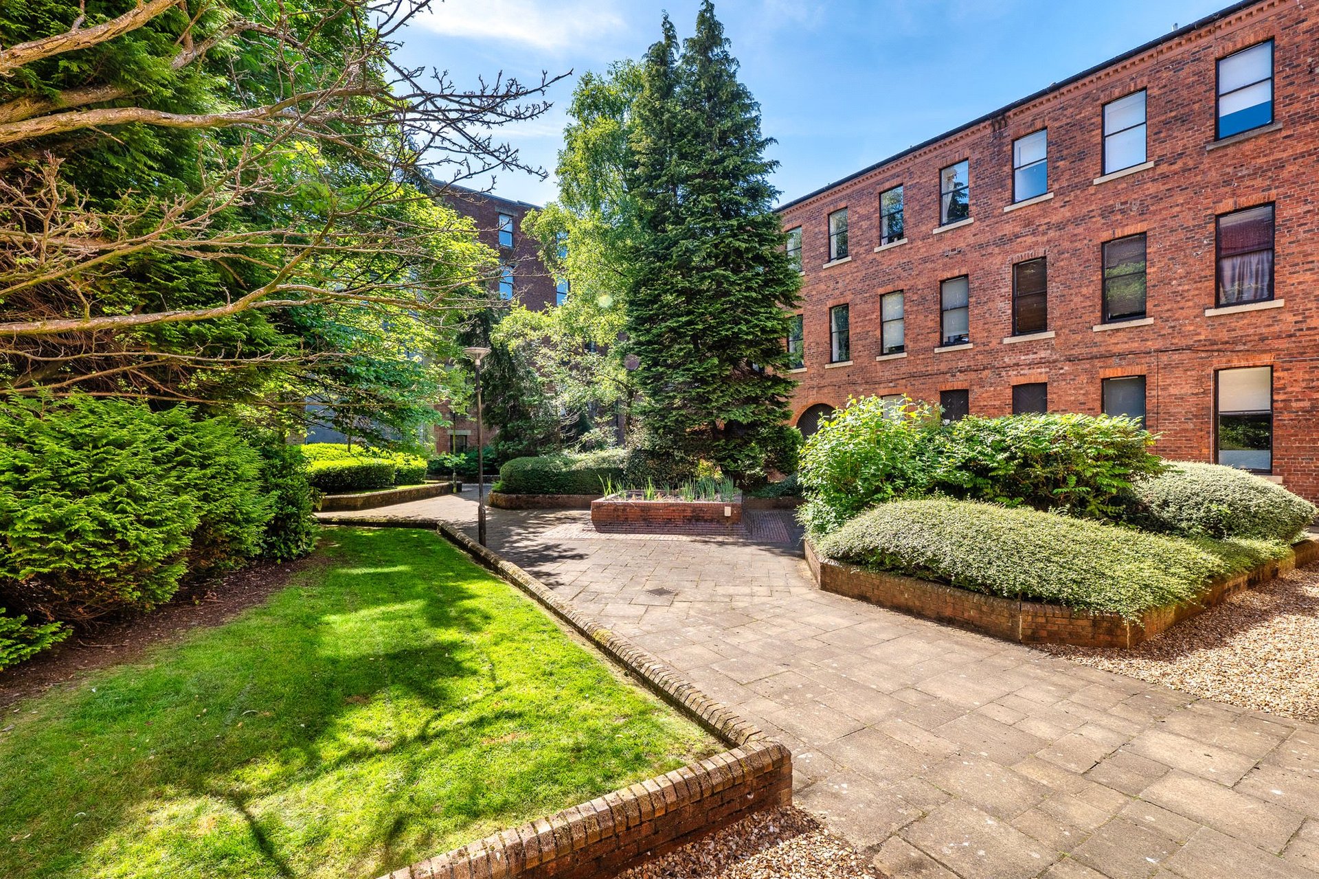 Flat S11 Blackfriars Court, 23 Blackfriars Street, Merchant City, Glasgow, G1 1BL - Picture #2
