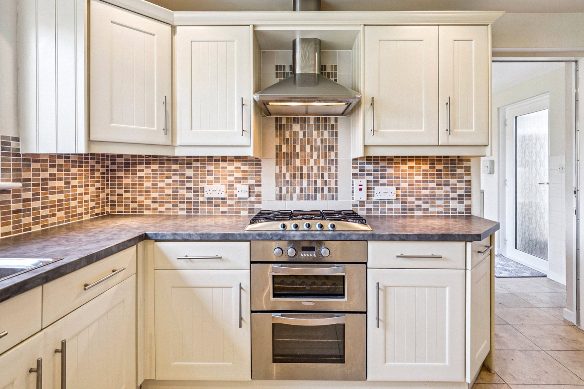 5 Douglas Close, Berwick-upon-Tweed, Northumberland, TD15 1PG - Picture #8