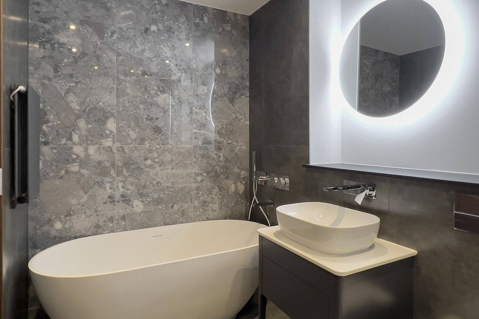 L3-42 Flat 11, 59A, Belford Road, Edinburgh, City of Edinburgh, EH4 3DB - Picture #5