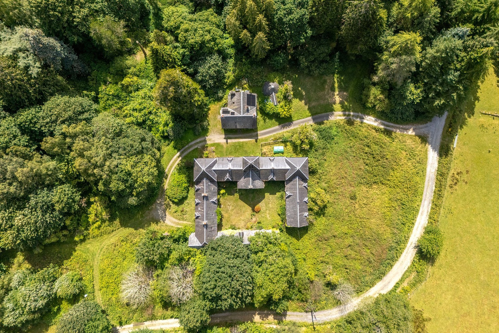 Ballechin Home Farm, Ballinluig, Pitlochry, Perth and Kinross, PH9 0LW - Picture #2