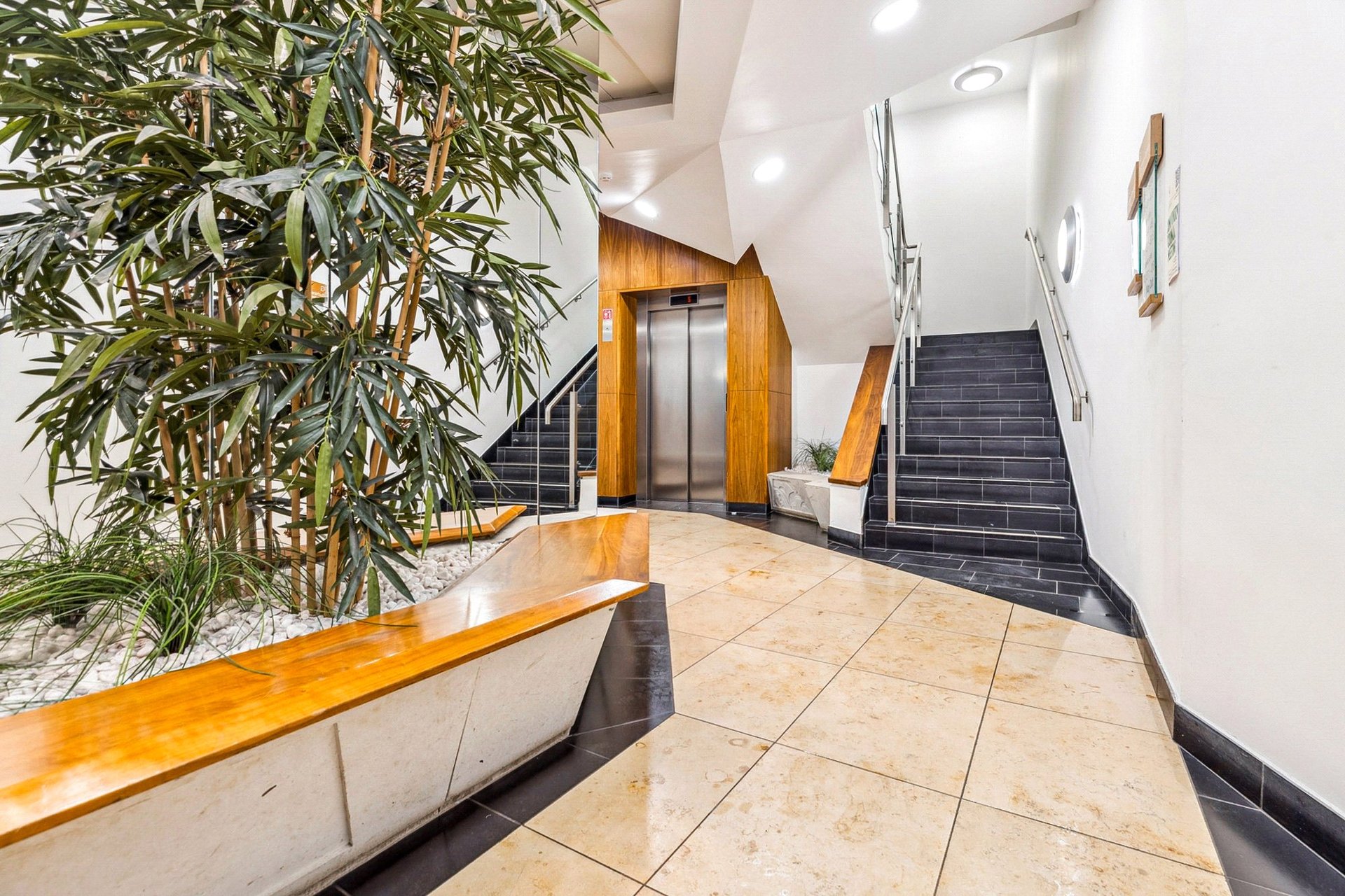 Flat 3/7 Buchanan Gardens, 7 Bath Street, City Centre, Glasgow, G2 1HS - Picture #36