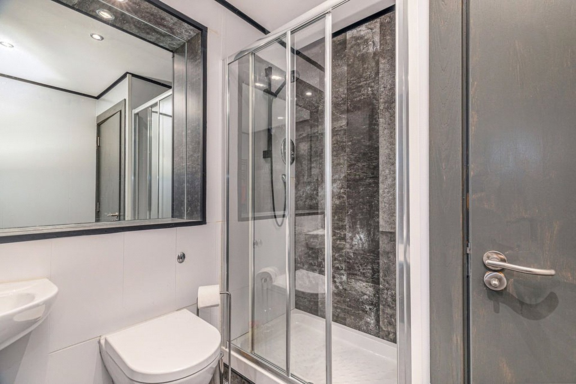 Flat 11/3, Fleming House, 134 Renfrew Street, Garnethill, Glasgow, G3 6ST - Picture #12