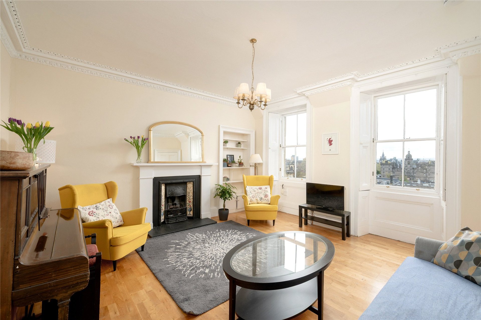 16/9 Johnston Terrace, Edinburgh, Midlothian, EH1 2PR - Picture #2