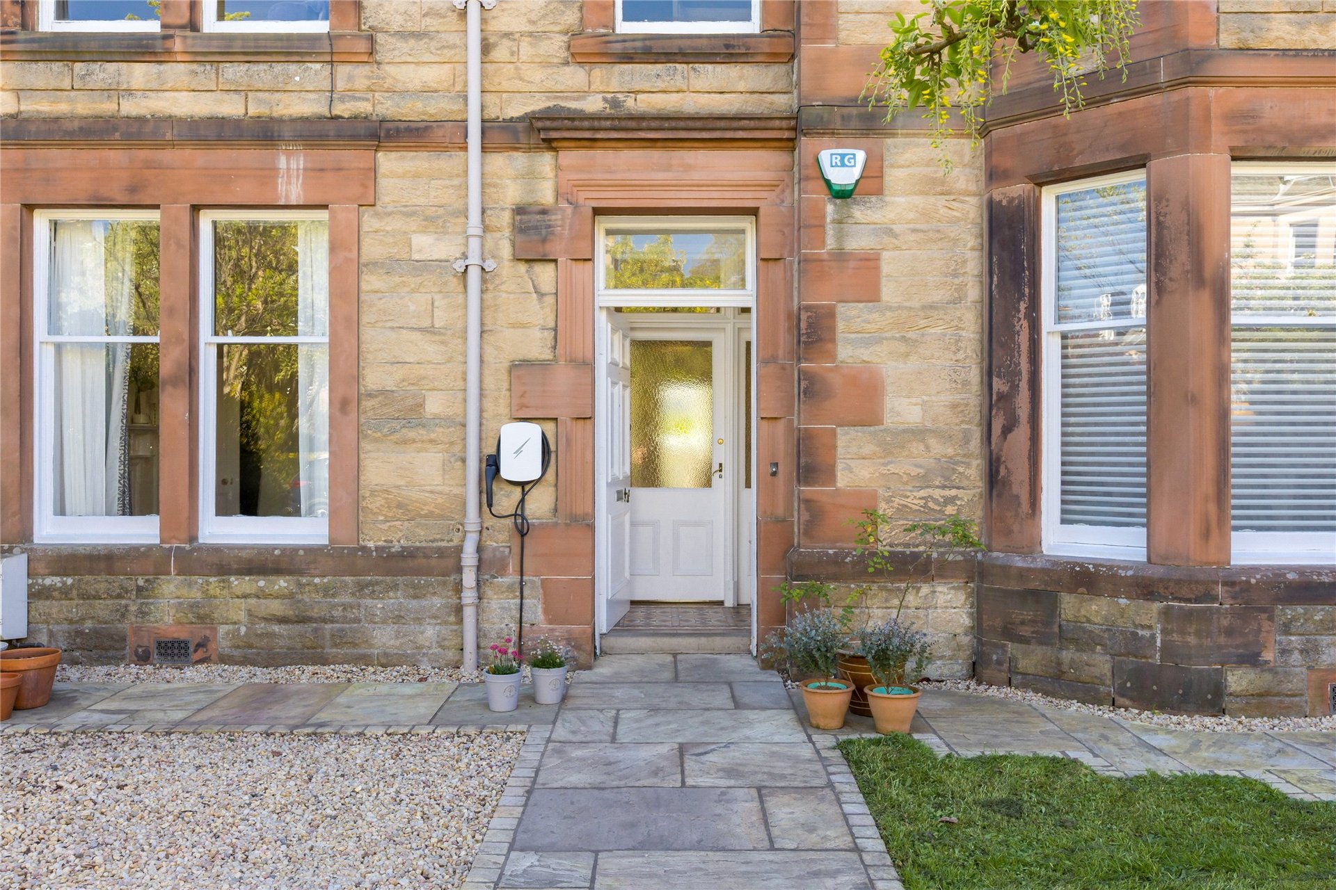 23 St. Albans Road, Edinburgh, Midlothian, EH9 2LT - Picture #3