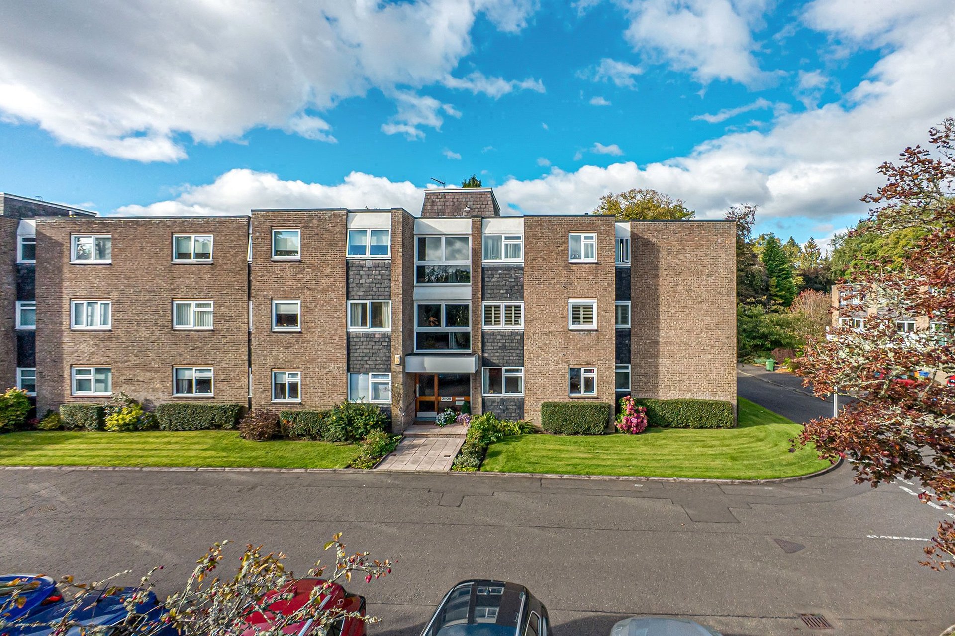 26 Beechwood Court, Bearsden, G61 2RY - Picture #2