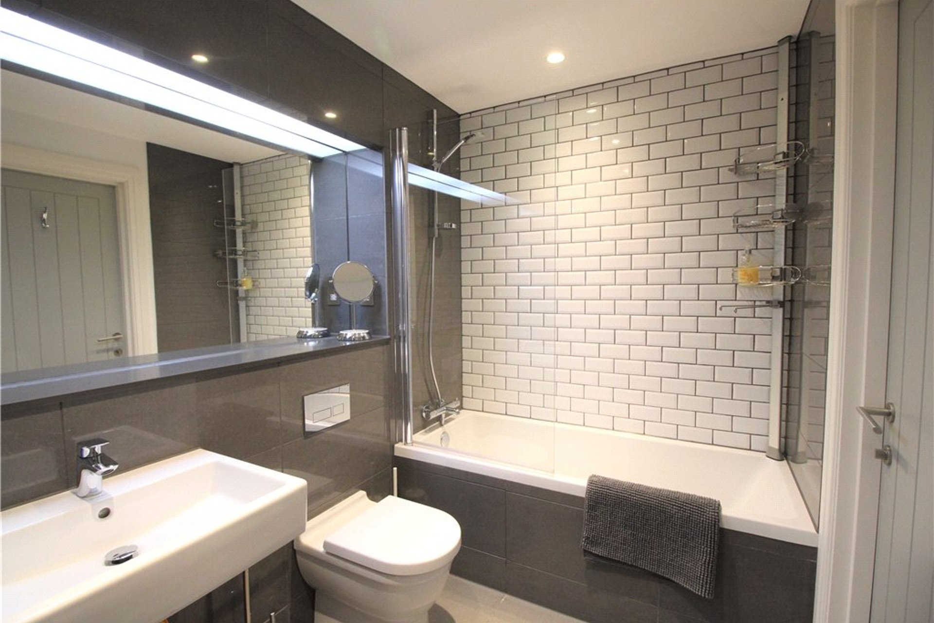 Flat 6, 2 Castle Street, Edinburgh, EH2 3AT - Picture #15