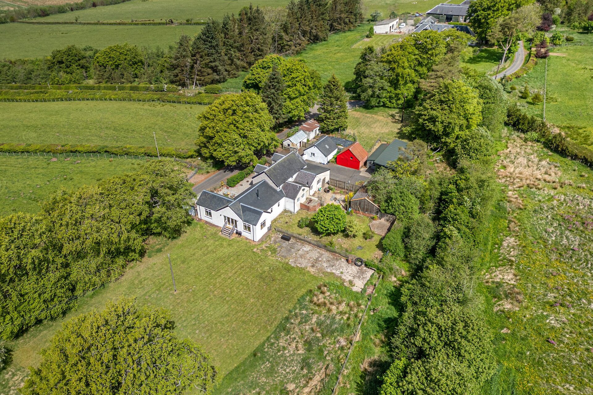 Wee Westlinbank Farm, Strathaven, South Lanarkshire, ML10 6RH - Picture #1