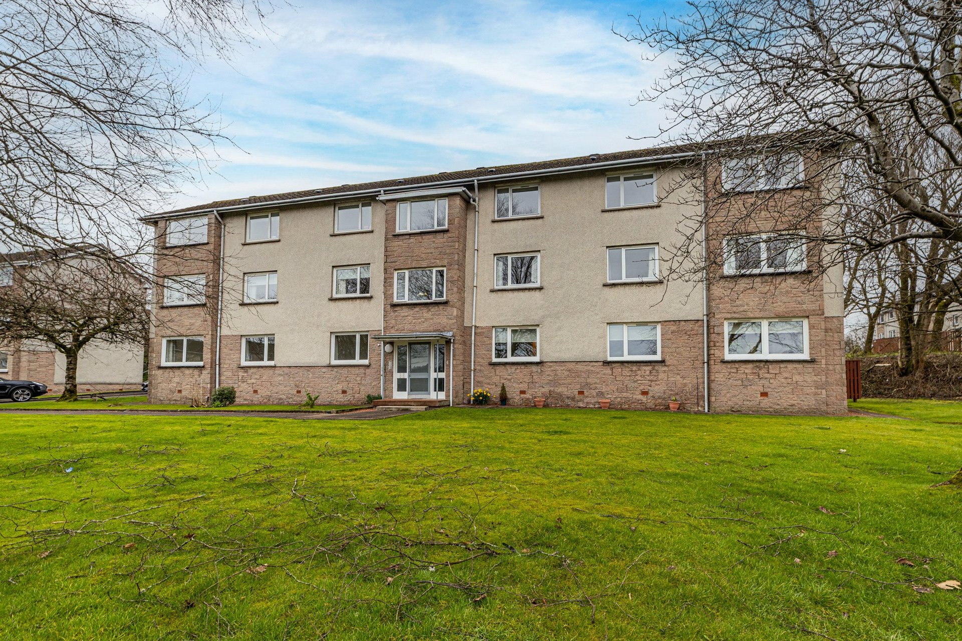 2 Queens Court, Milngavie, G62 6QA - Picture #1