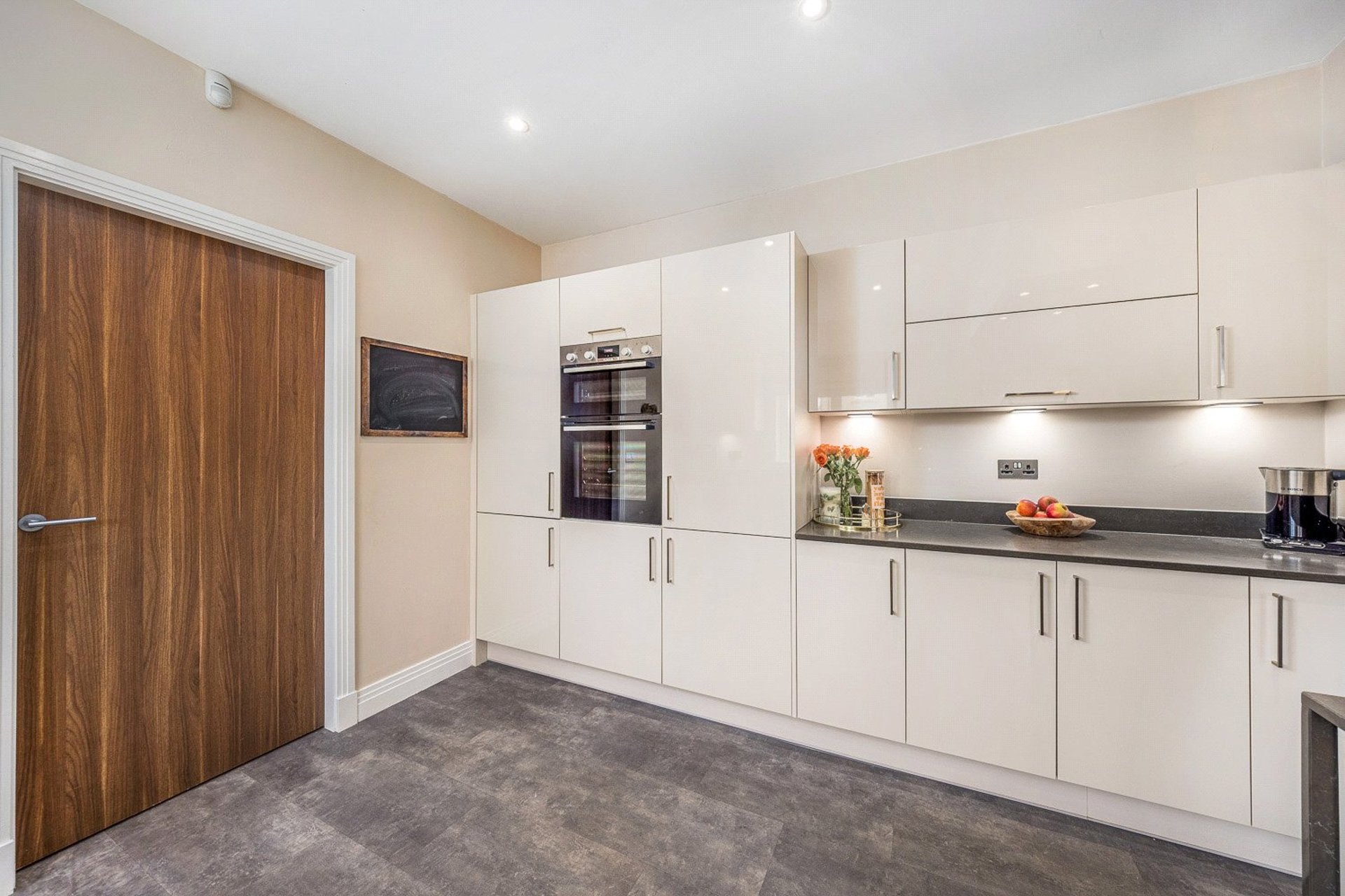 1 Grant Place, Bearsden, G61 3FA - Picture #12